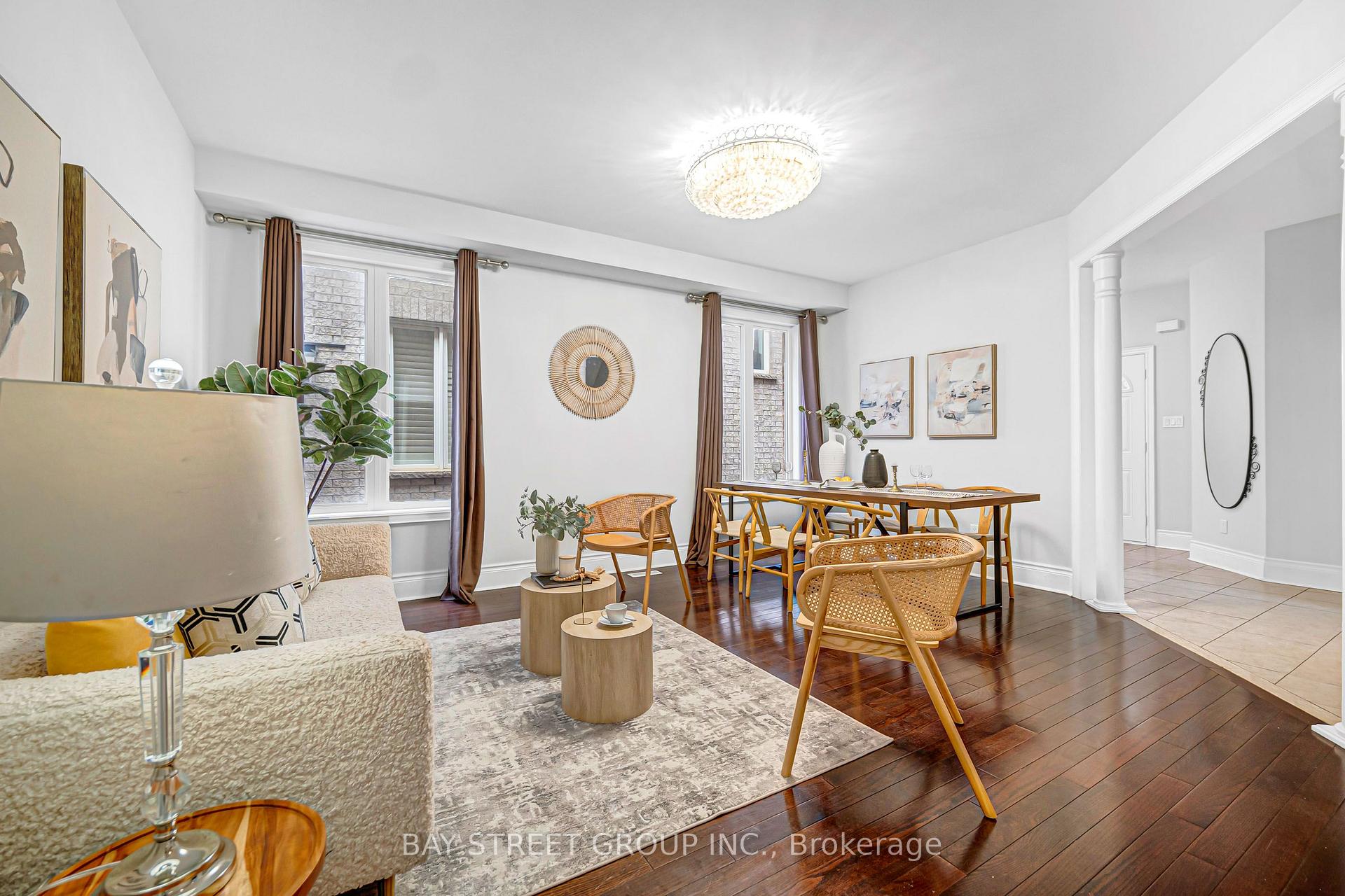 Photo 6 of 45 Old Orchard Crescent, Richmond Hill, Rouge Woods — HOMEH