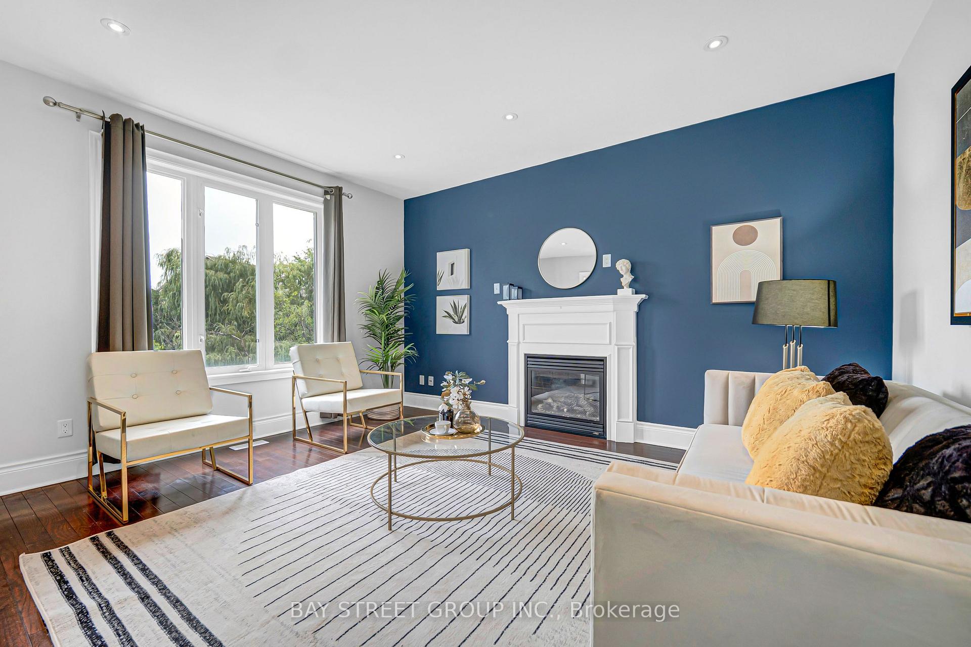 Photo 20 of 45 Old Orchard Crescent, Richmond Hill, Rouge Woods — HOMEH