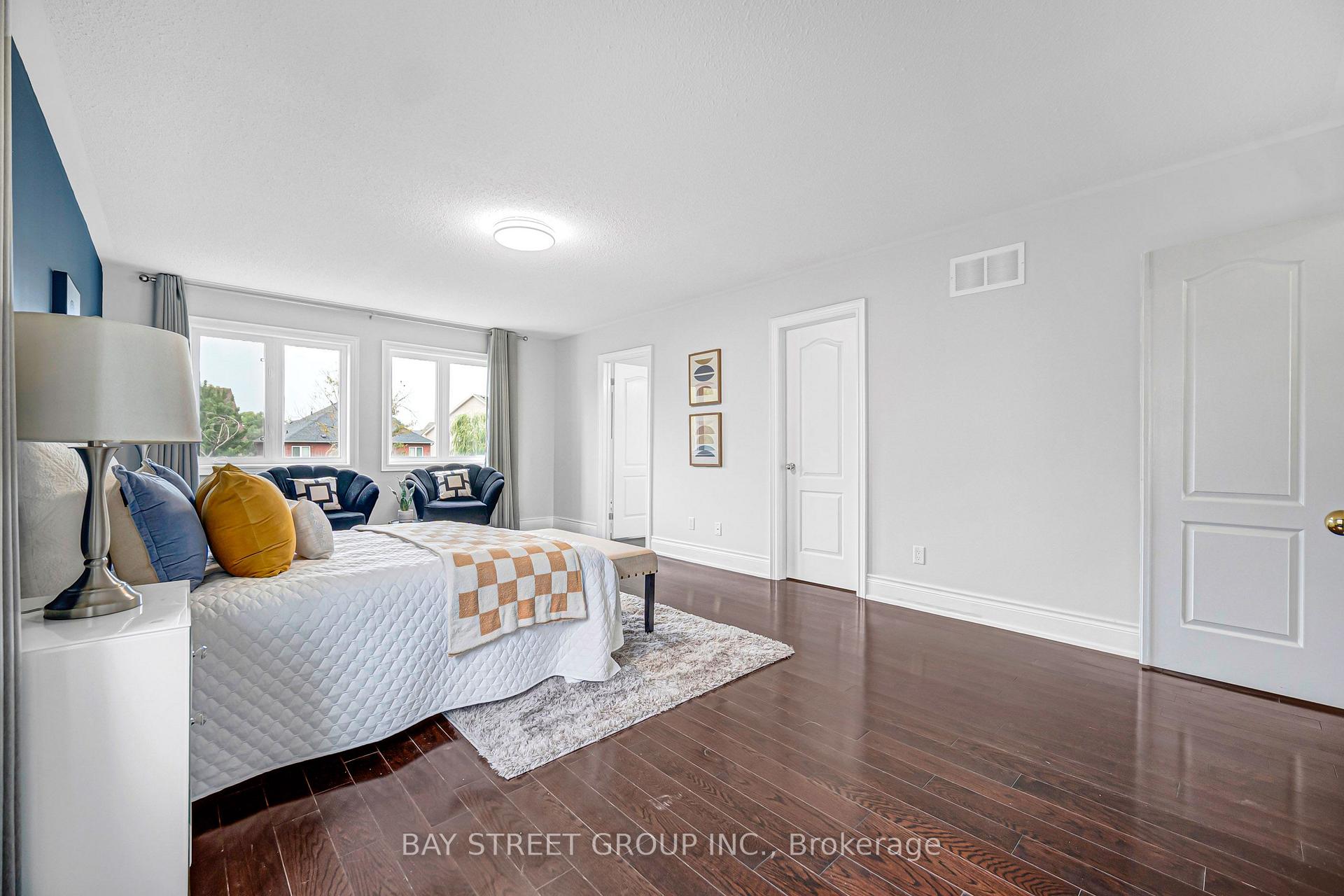 Photo 30 of 45 Old Orchard Crescent, Richmond Hill, Rouge Woods — HOMEH