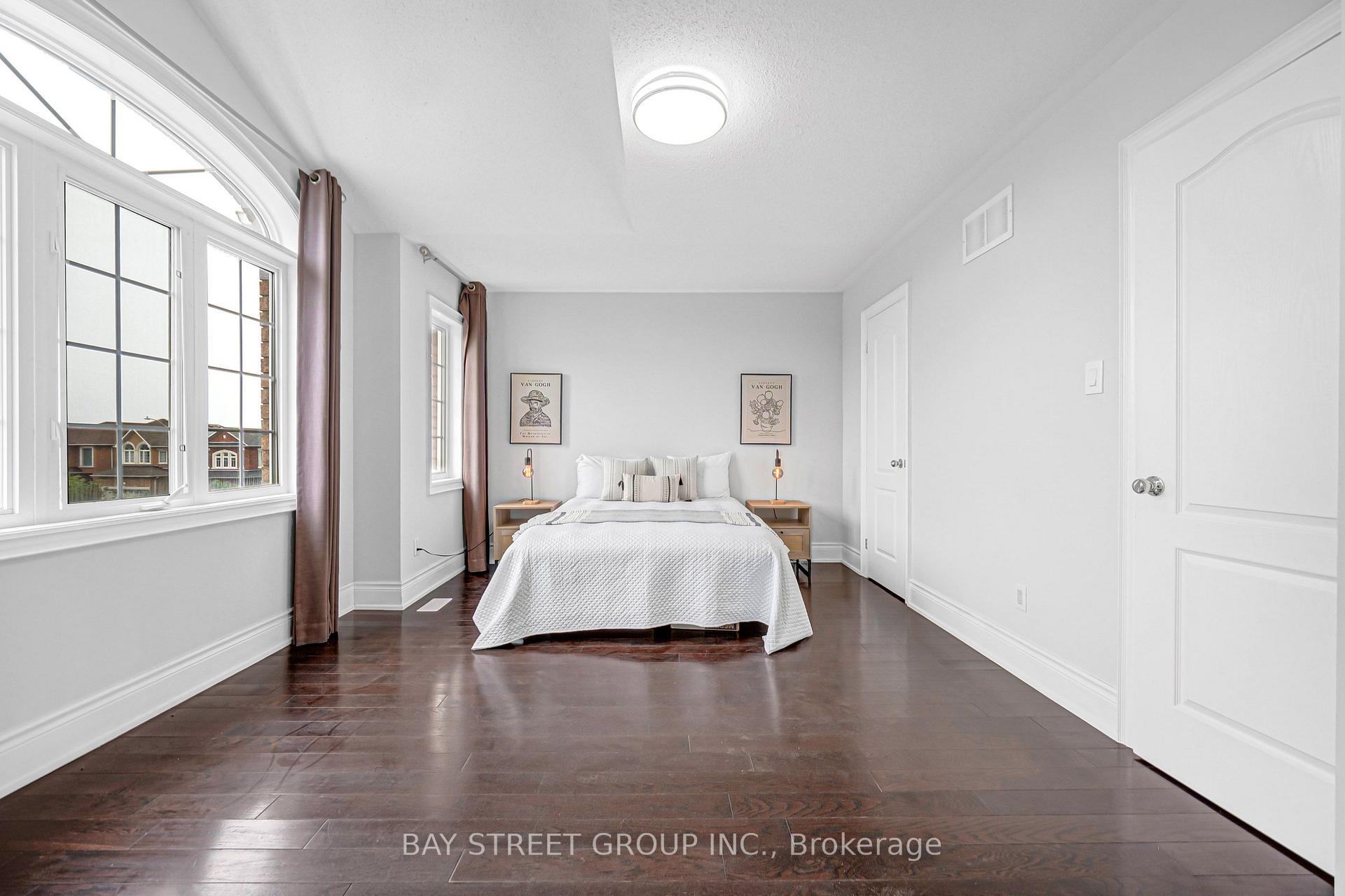 Photo 41 of 45 Old Orchard Crescent, Richmond Hill, Rouge Woods — HOMEH