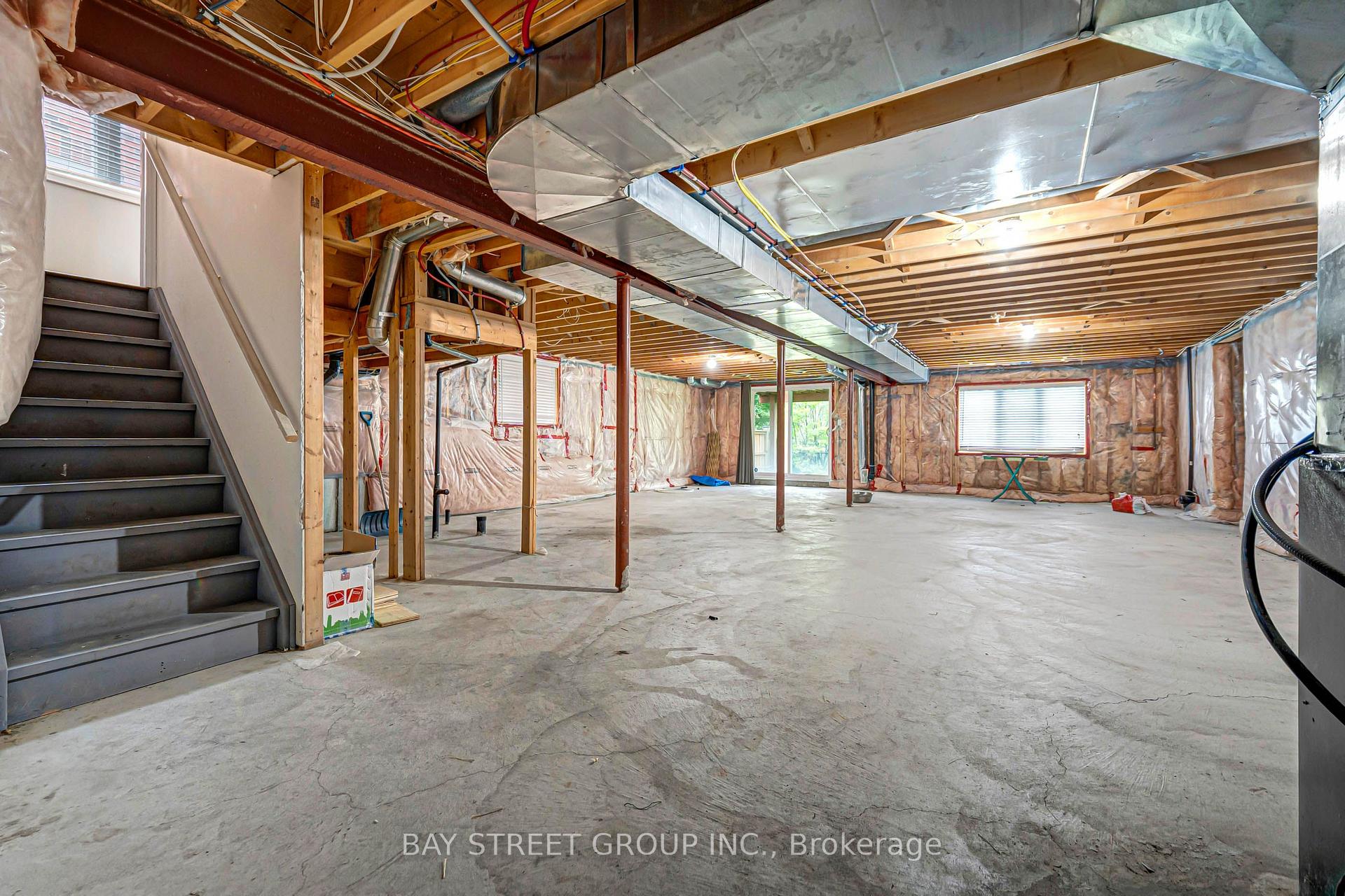Photo 43 of 45 Old Orchard Crescent, Richmond Hill, Rouge Woods — HOMEH