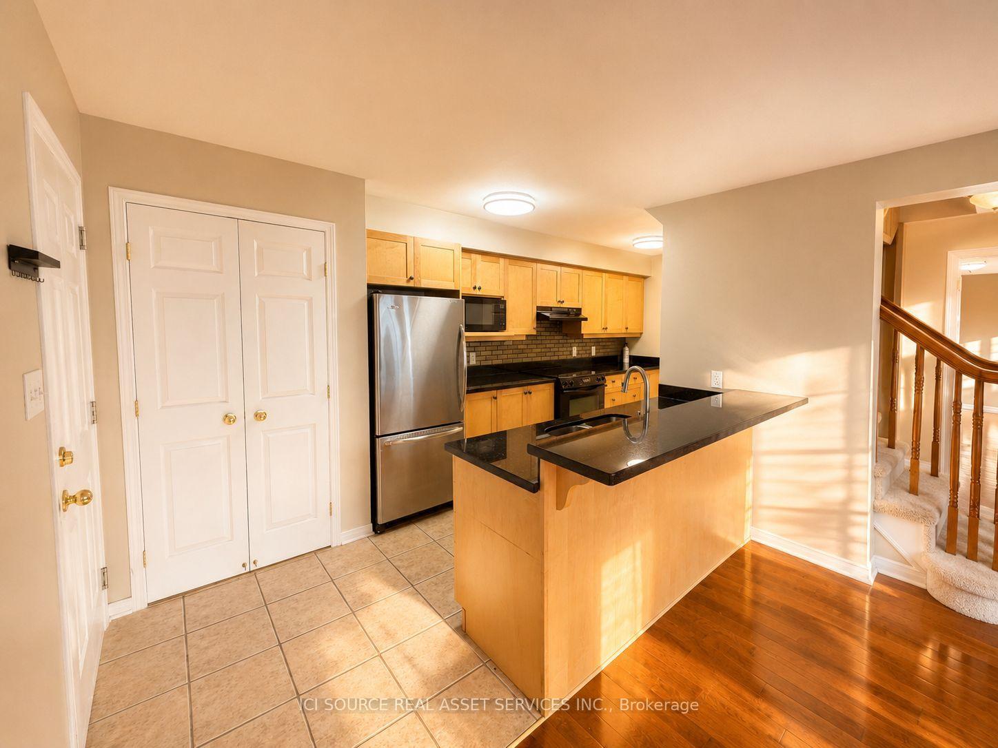 Photo 8 of 358 Wisteria Crescent, Ottawa, Hunt Club — HOMEH