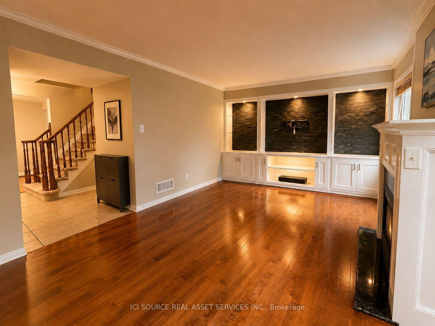 Photo 11 of 358 Wisteria Crescent, Ottawa, Hunt Club — HOMEH
