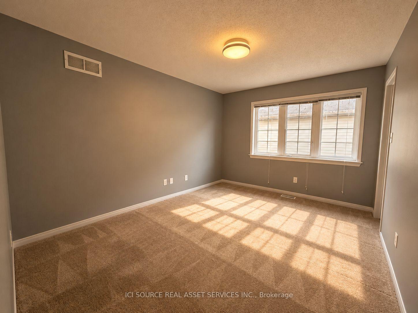 Photo 19 of 358 Wisteria Crescent, Ottawa, Hunt Club — HOMEH