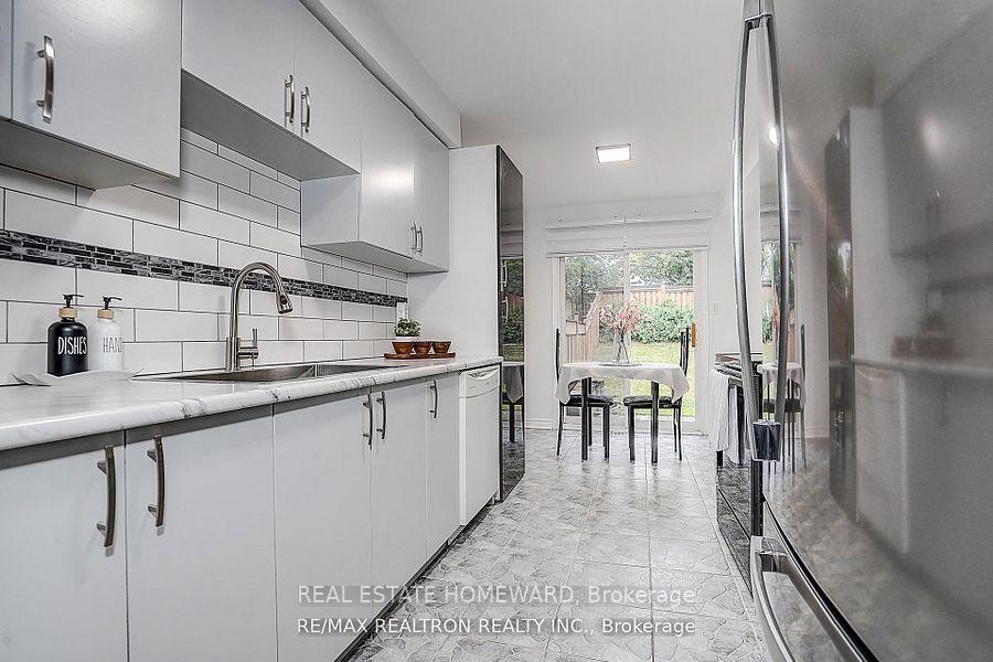 Photo 9 of 51 Steepleview Crescent, Richmond Hill, North Richvale — HOMEH