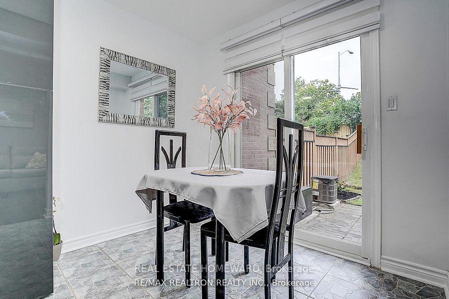 Photo 14 of 51 Steepleview Crescent, Richmond Hill, North Richvale — HOMEH