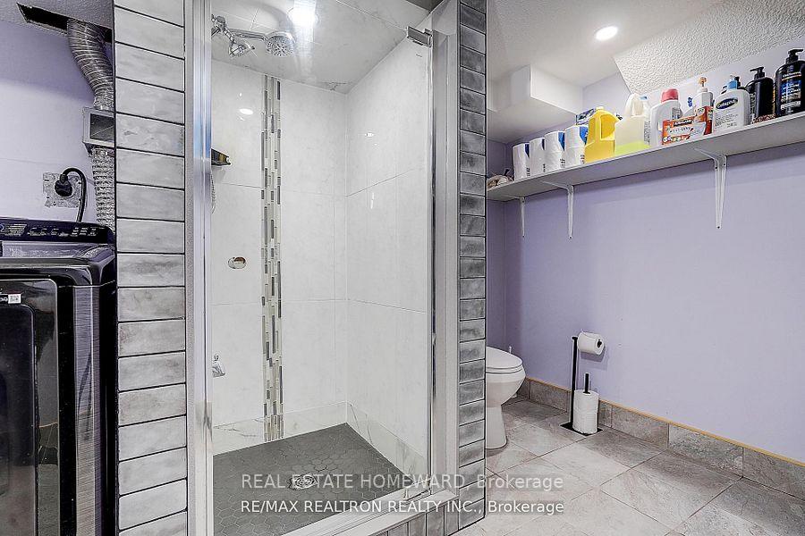 Photo 19 of 51 Steepleview Crescent, Richmond Hill, North Richvale — HOMEH