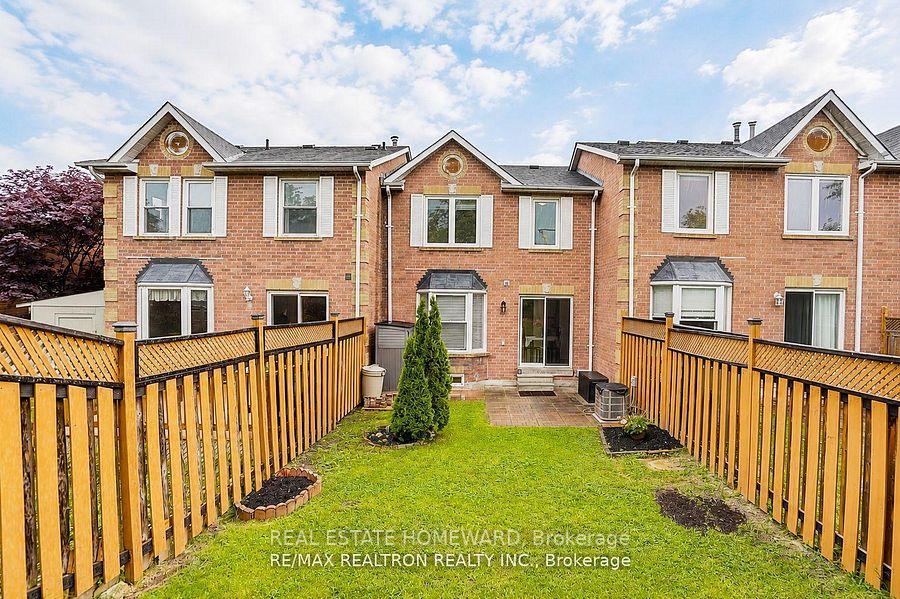 Photo 22 of 51 Steepleview Crescent, Richmond Hill, North Richvale — HOMEH