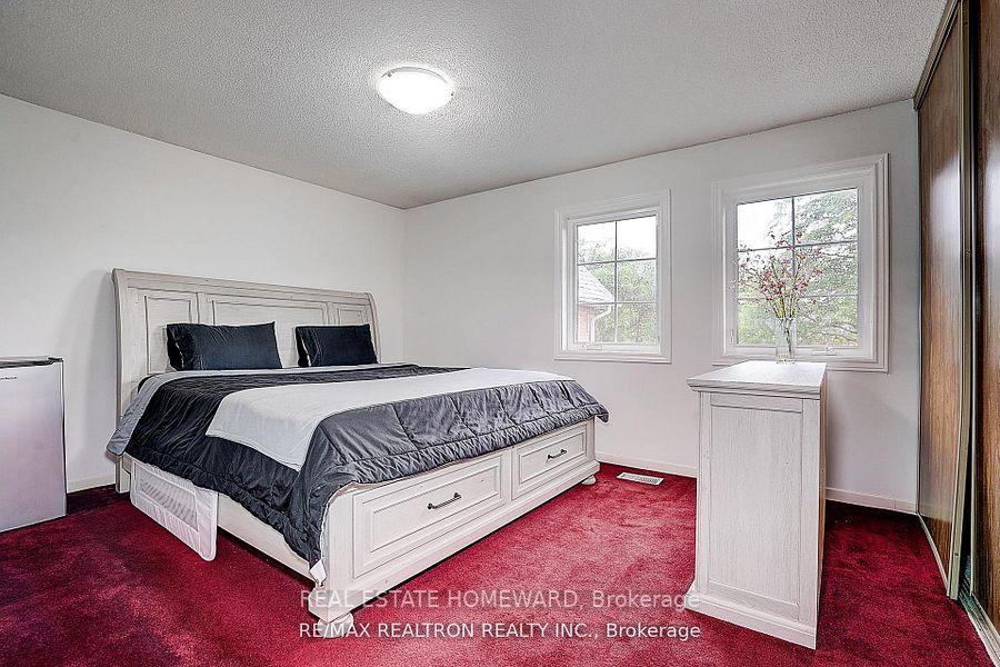 Photo 25 of 51 Steepleview Crescent, Richmond Hill, North Richvale — HOMEH