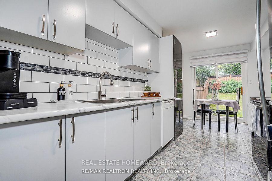 Photo 26 of 51 Steepleview Crescent, Richmond Hill, North Richvale — HOMEH