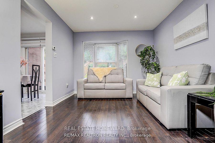 Photo 27 of 51 Steepleview Crescent, Richmond Hill, North Richvale — HOMEH