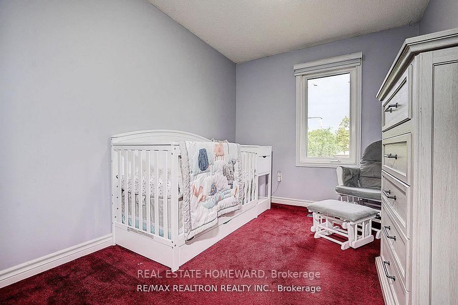 Photo 29 of 51 Steepleview Crescent, Richmond Hill, North Richvale — HOMEH