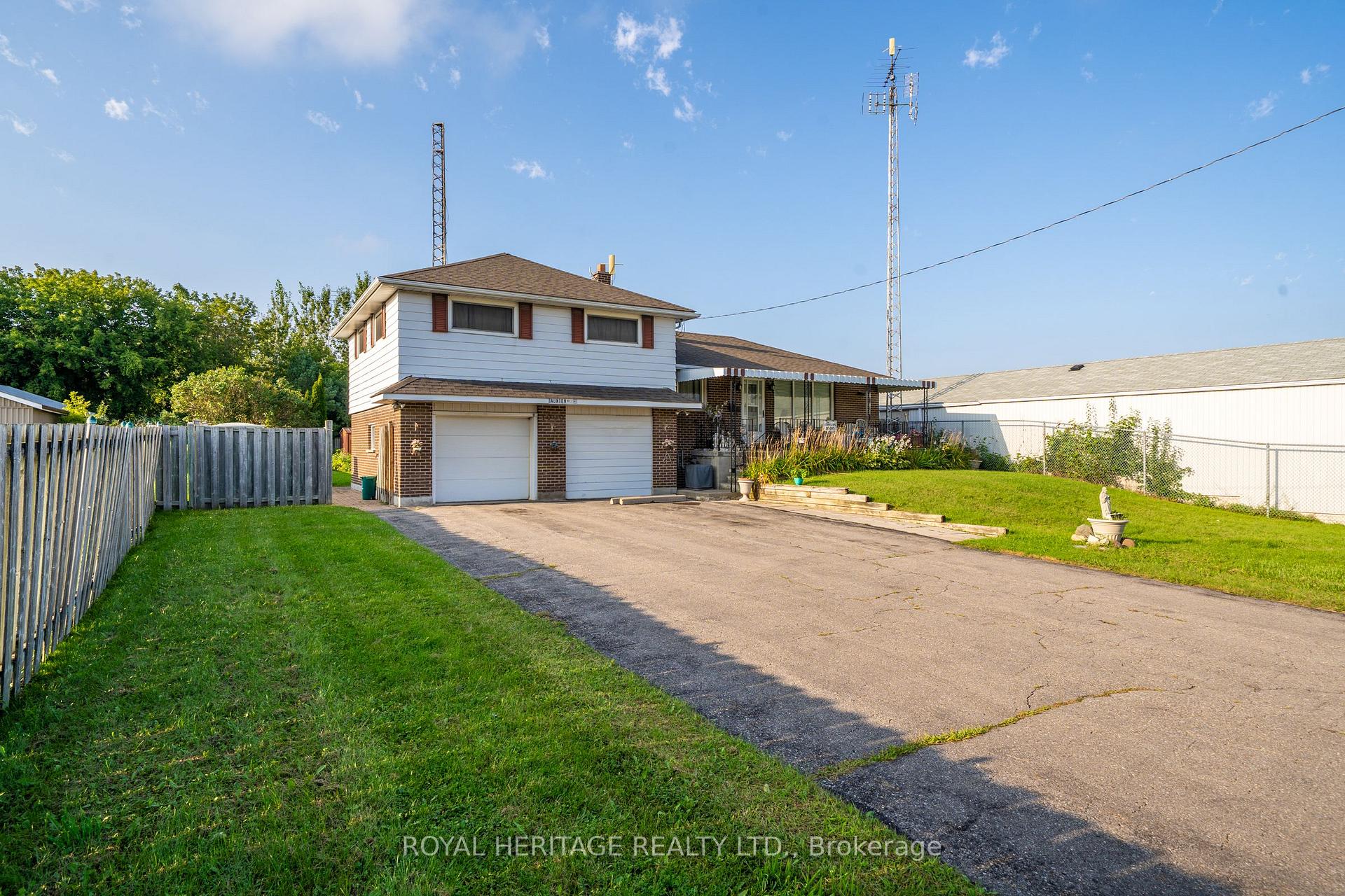 Photo 2 of 1000 Taunton Road E, Whitby, Taunton North — HOMEH