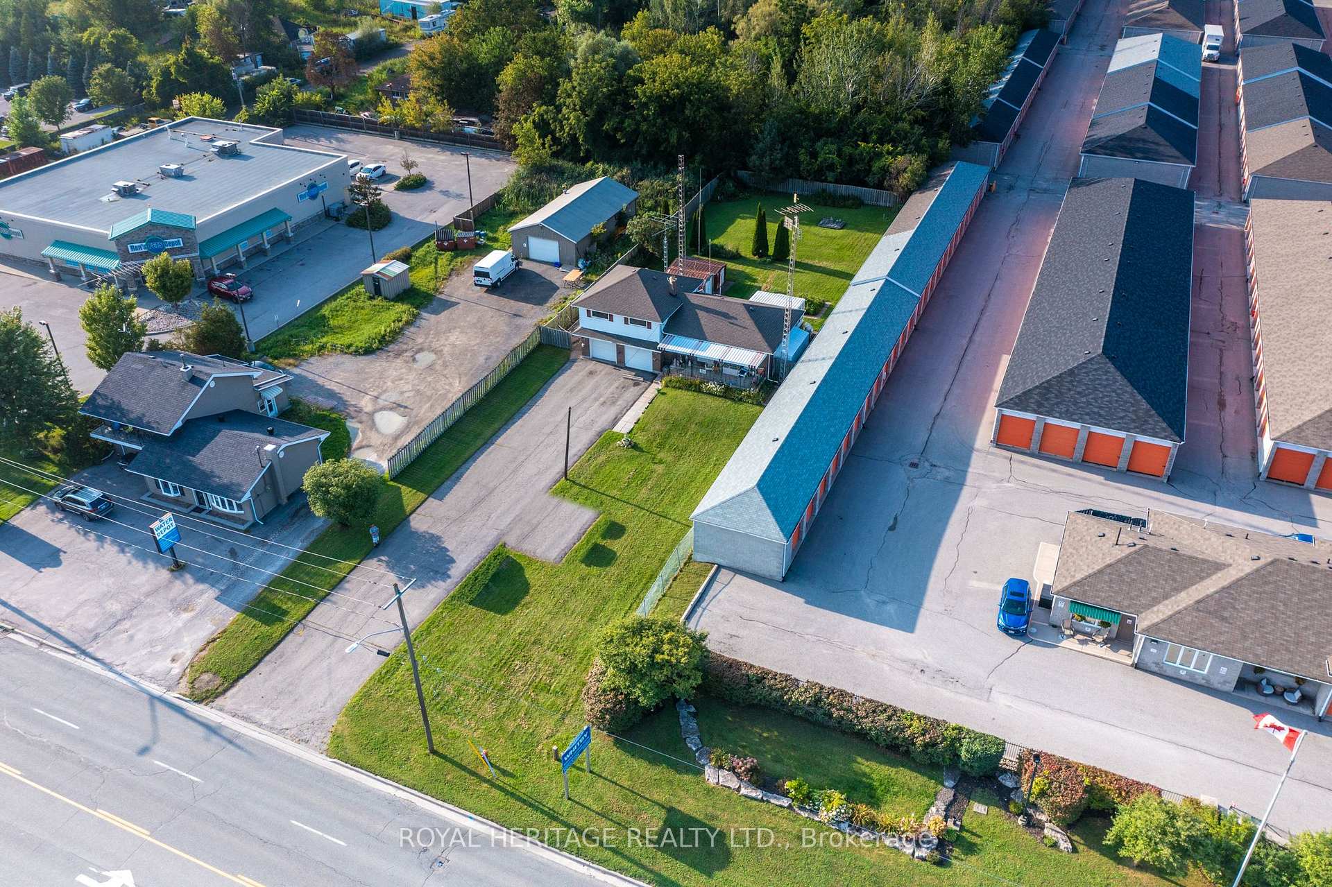 Photo 7 of 1000 Taunton Road E, Whitby, Taunton North — HOMEH