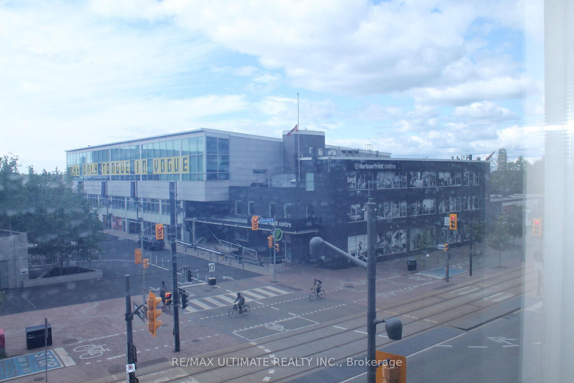 Photo 5 of Unit 307, 218 Queens Quay W, Toronto, Waterfront Communities — HOMEH