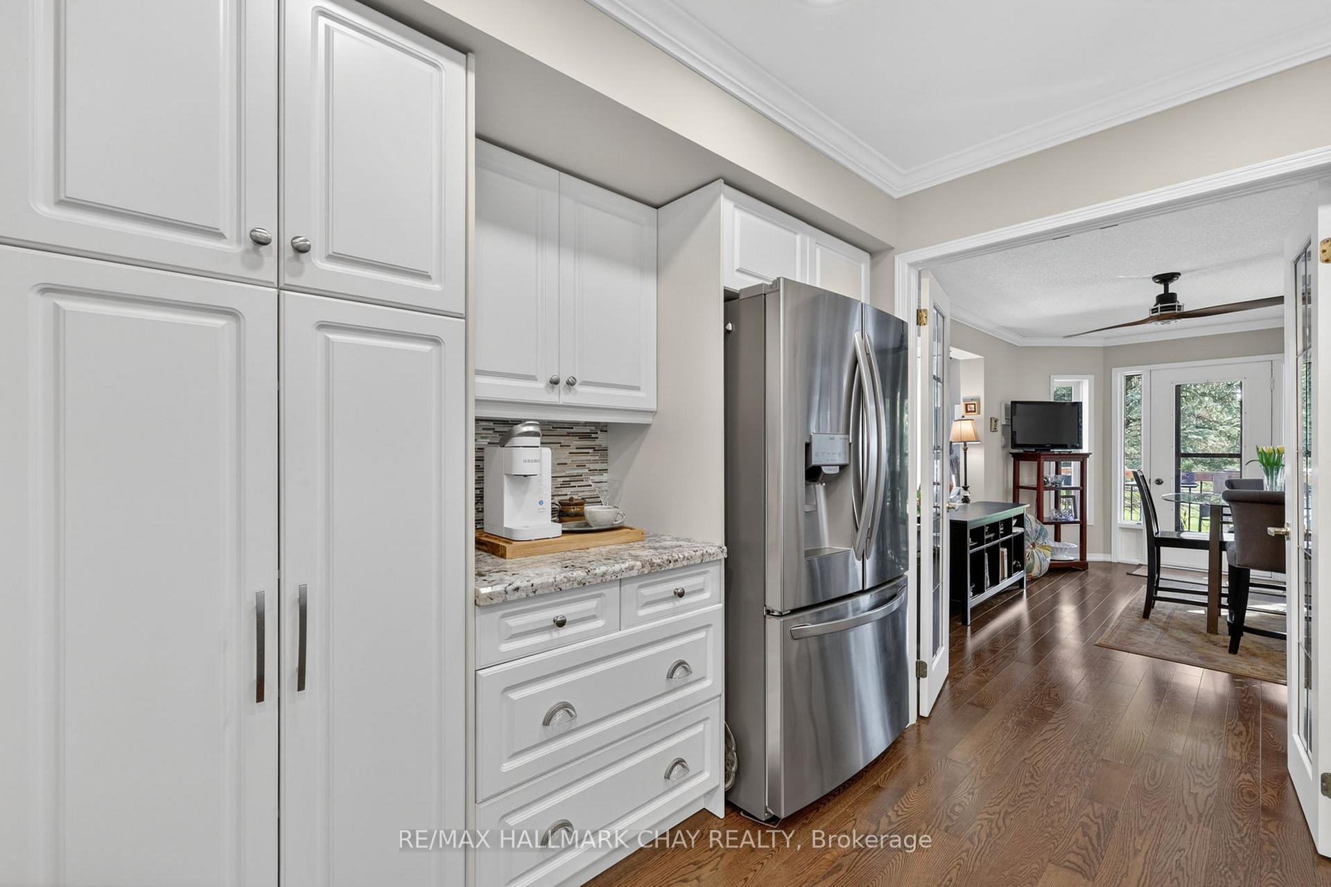 Photo 6 of Unit 3, 174 Green Briar Road, New Tecumseth, Alliston — HOMEH