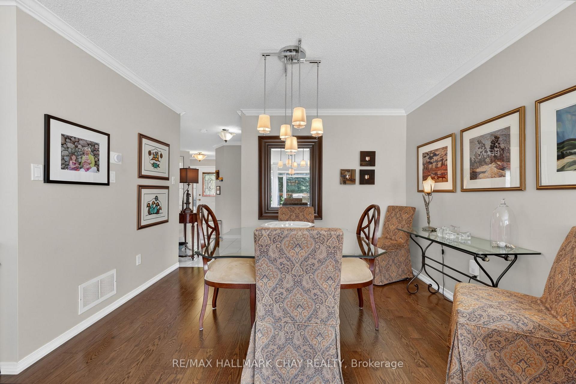 Photo 12 of Unit 3, 174 Green Briar Road, New Tecumseth, Alliston — HOMEH