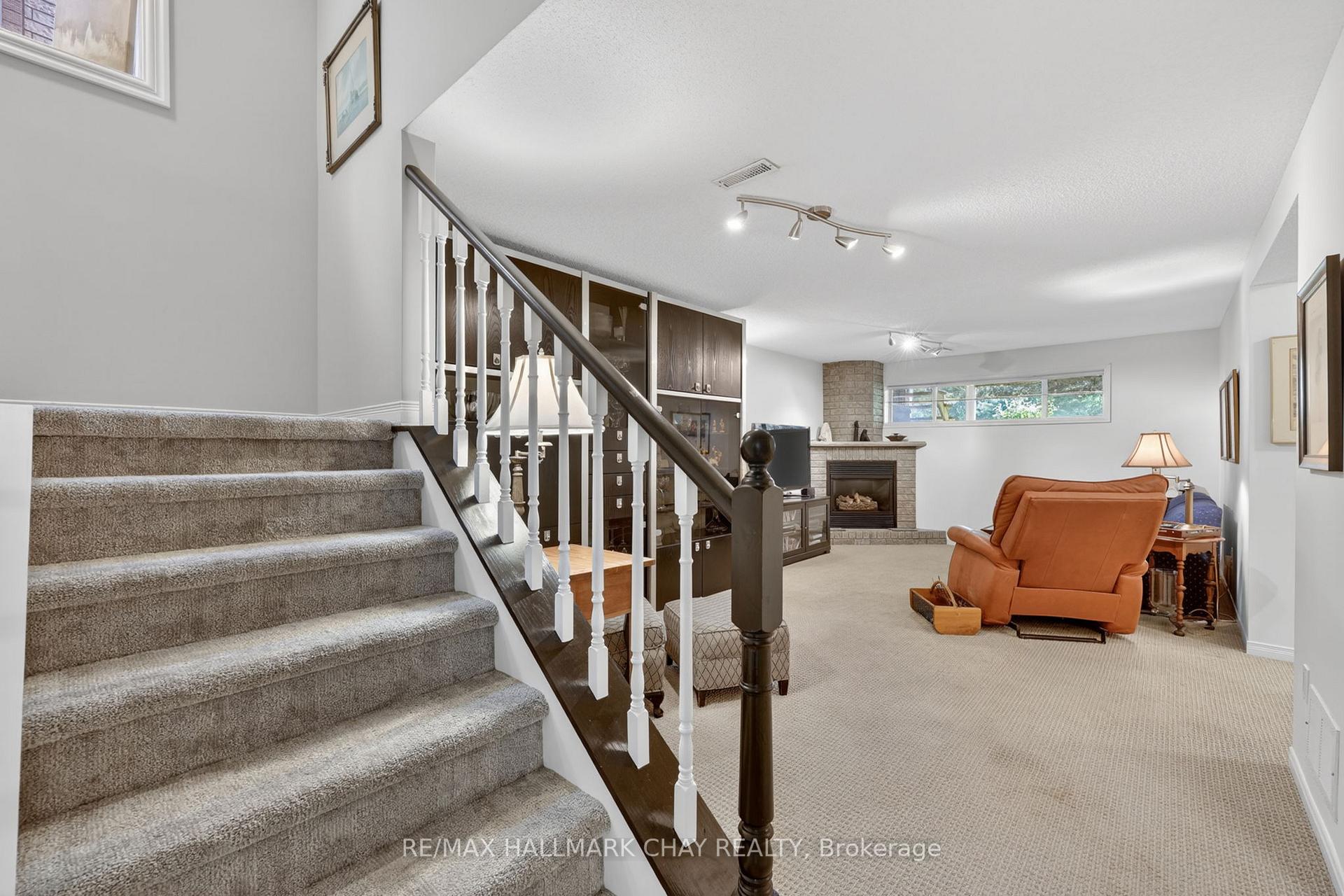 Photo 27 of Unit 3, 174 Green Briar Road, New Tecumseth, Alliston — HOMEH