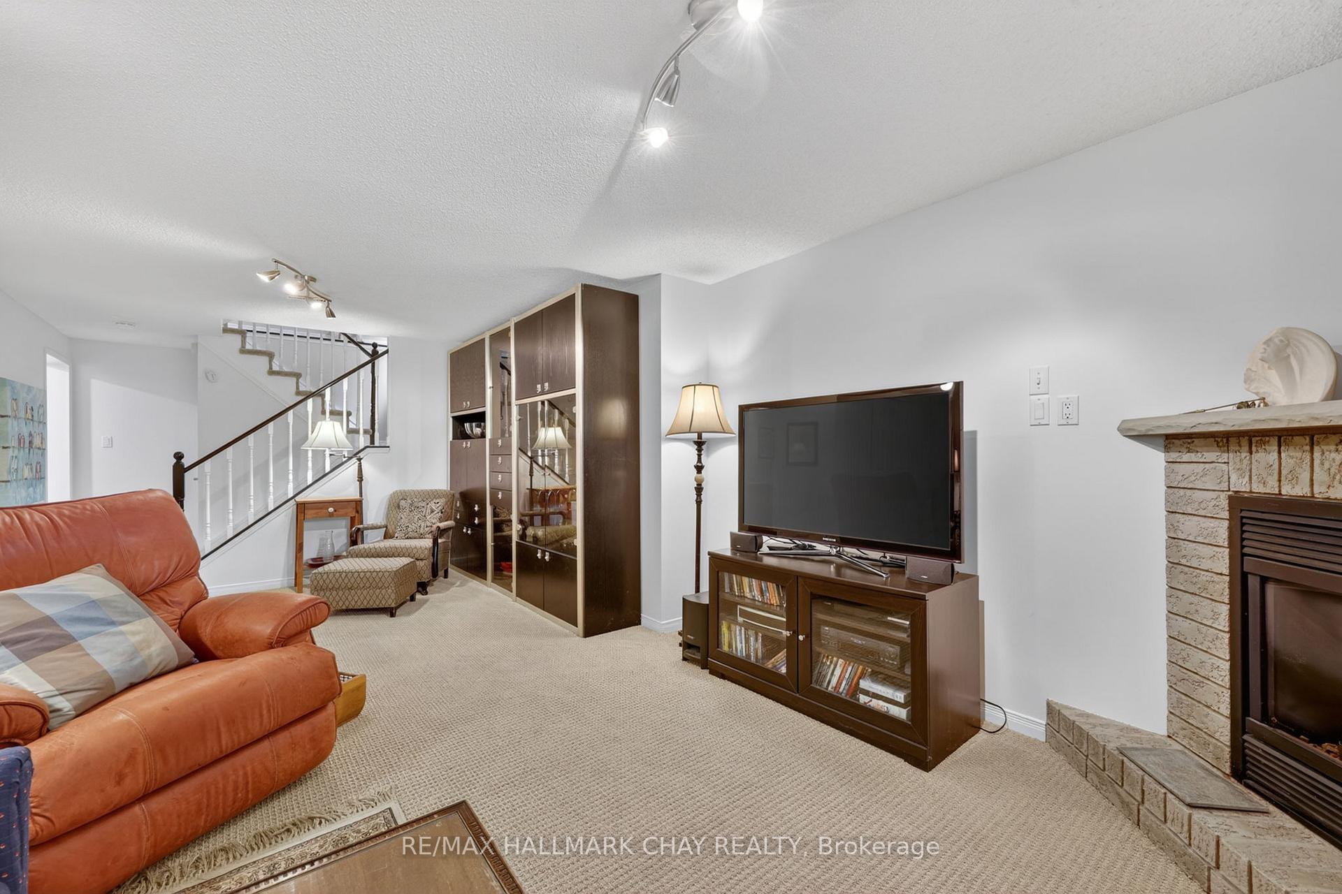 Photo 28 of Unit 3, 174 Green Briar Road, New Tecumseth, Alliston — HOMEH