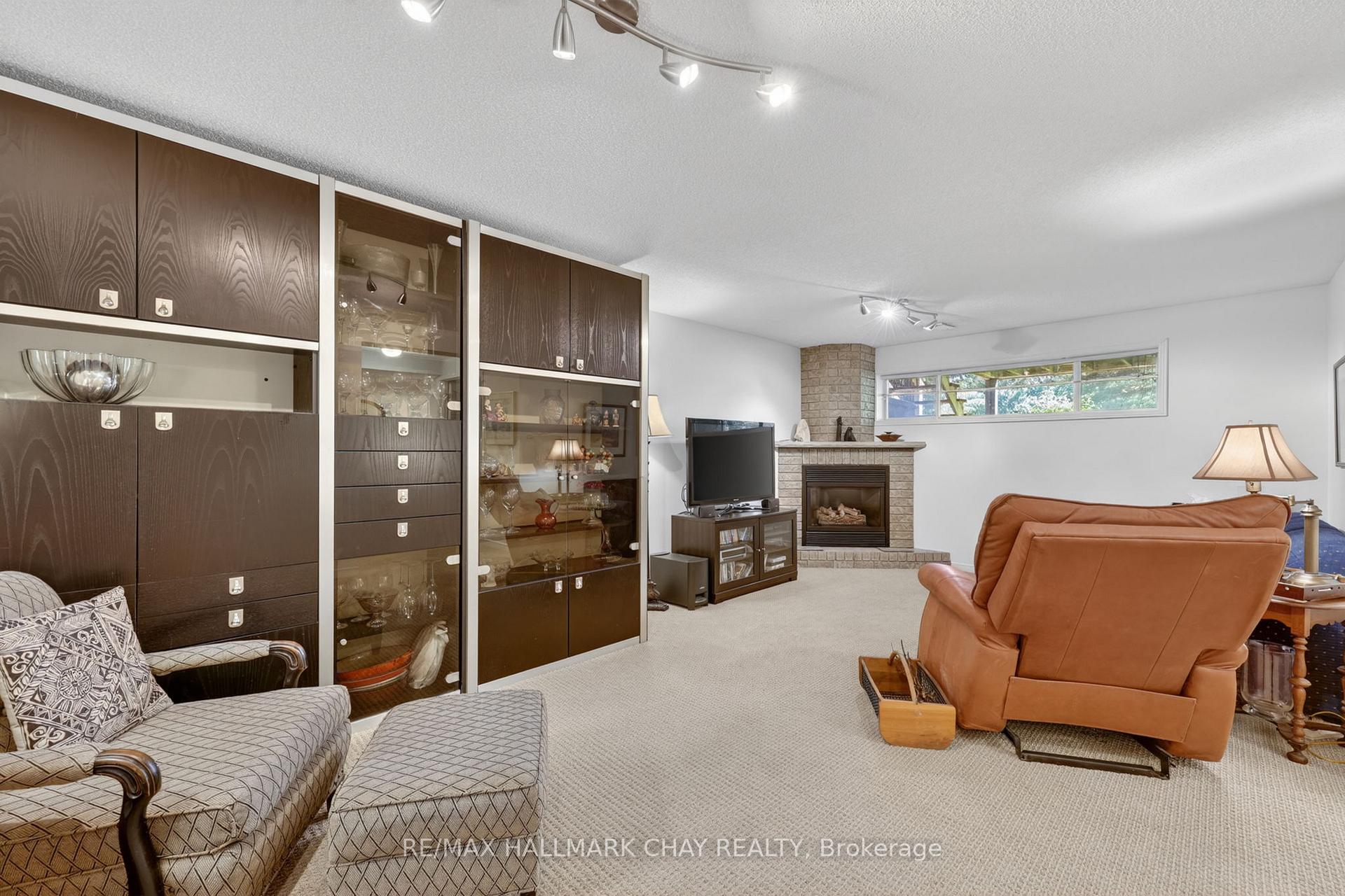 Photo 29 of Unit 3, 174 Green Briar Road, New Tecumseth, Alliston — HOMEH