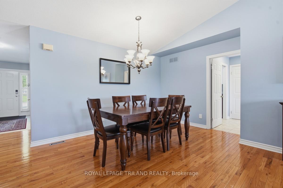 Photo 6 of 1731 Fiddlehead Place, London, North R — HOMEH