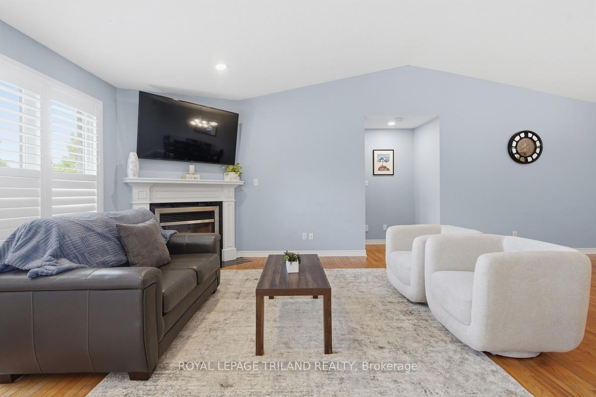 Photo 10 of 1731 Fiddlehead Place, London, North R — HOMEH