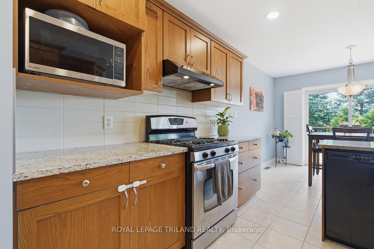 Photo 13 of 1731 Fiddlehead Place, London, North R — HOMEH
