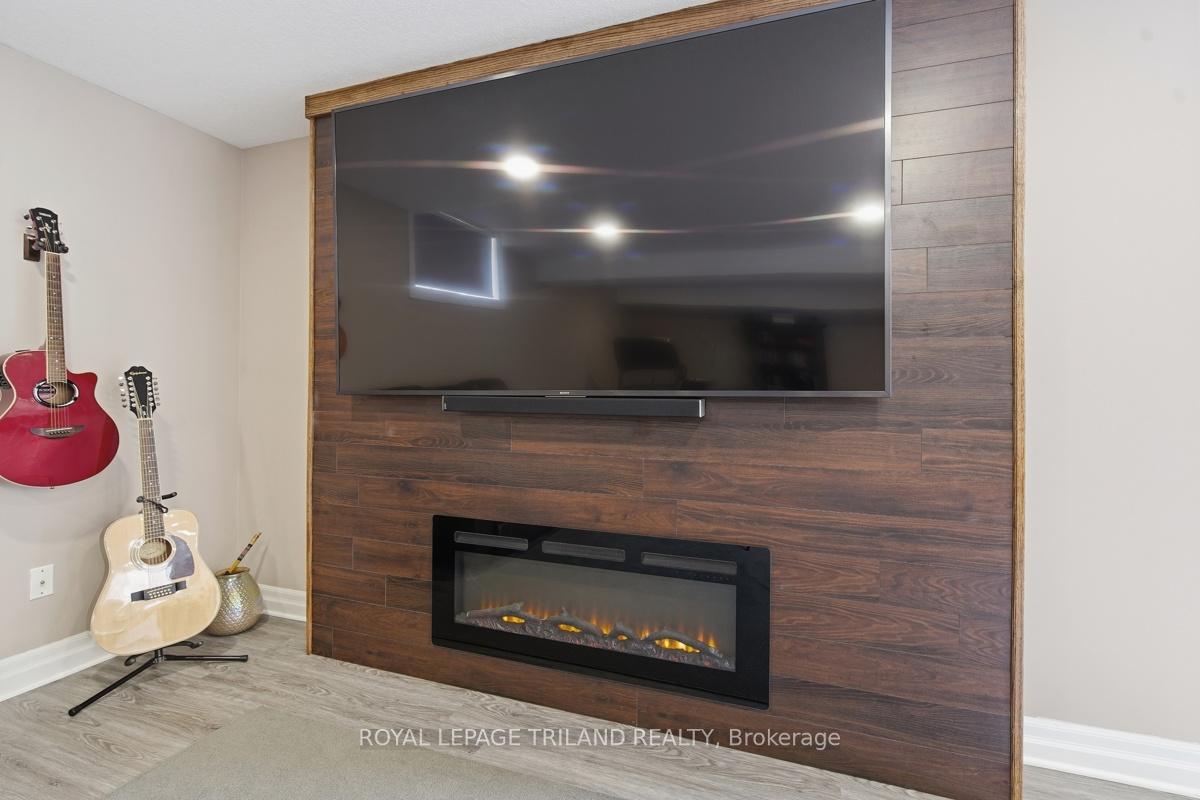Photo 28 of 1731 Fiddlehead Place, London, North R — HOMEH