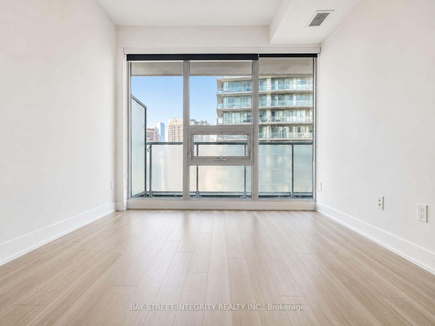 Photo 10 of Unit 2001, 19 Bathurst Street, Toronto, Waterfront Communities — HOMEH