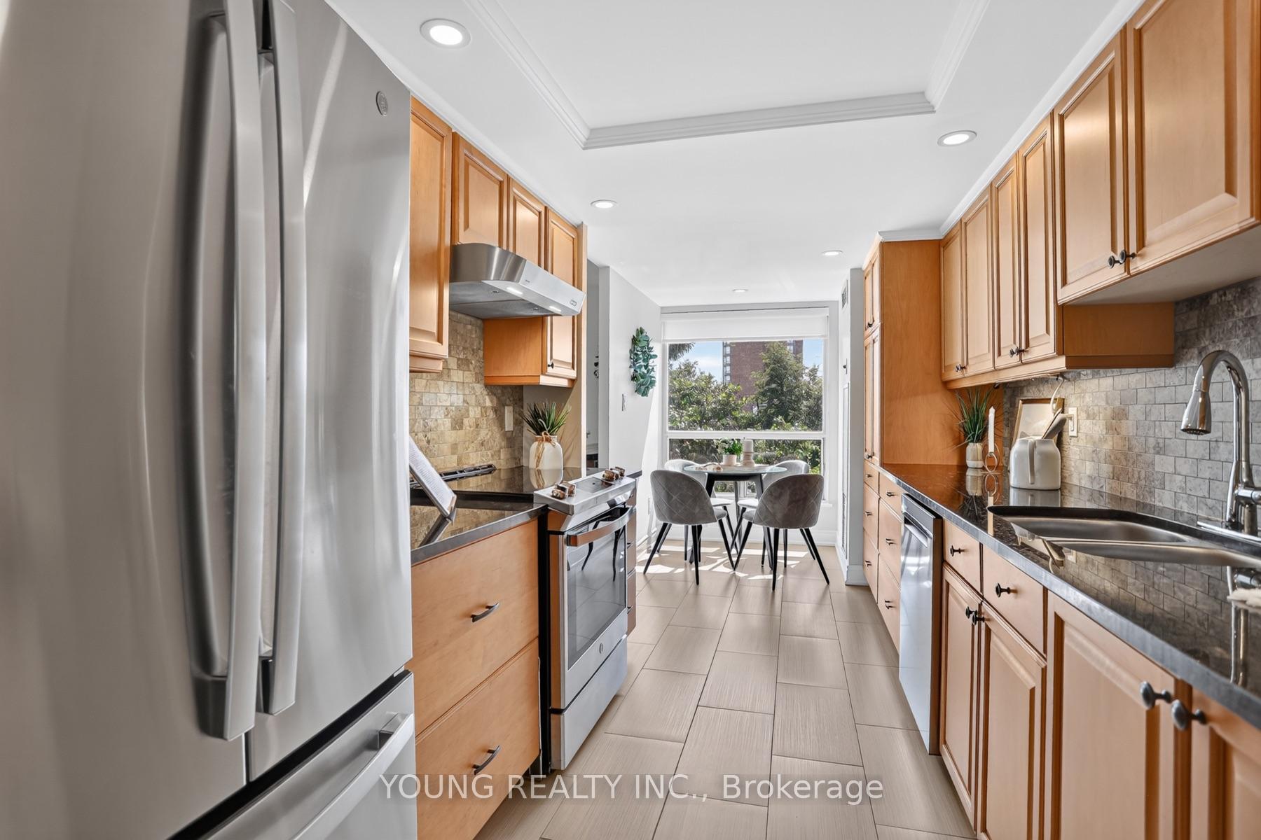 Photo 2 of Unit 203, 712 Rossland Road E, Whitby, Pringle Creek — HOMEH