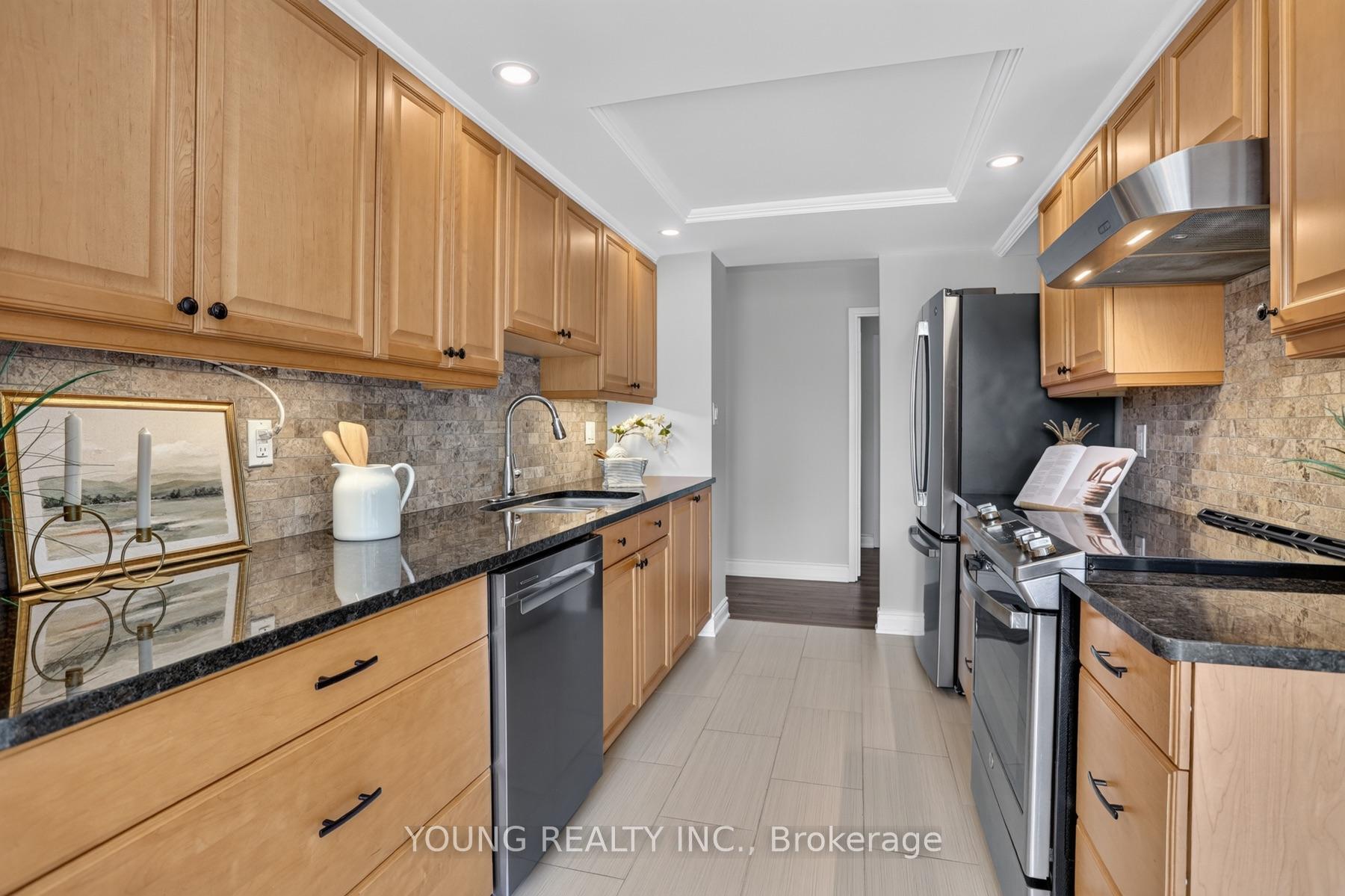Photo 4 of Unit 203, 712 Rossland Road E, Whitby, Pringle Creek — HOMEH