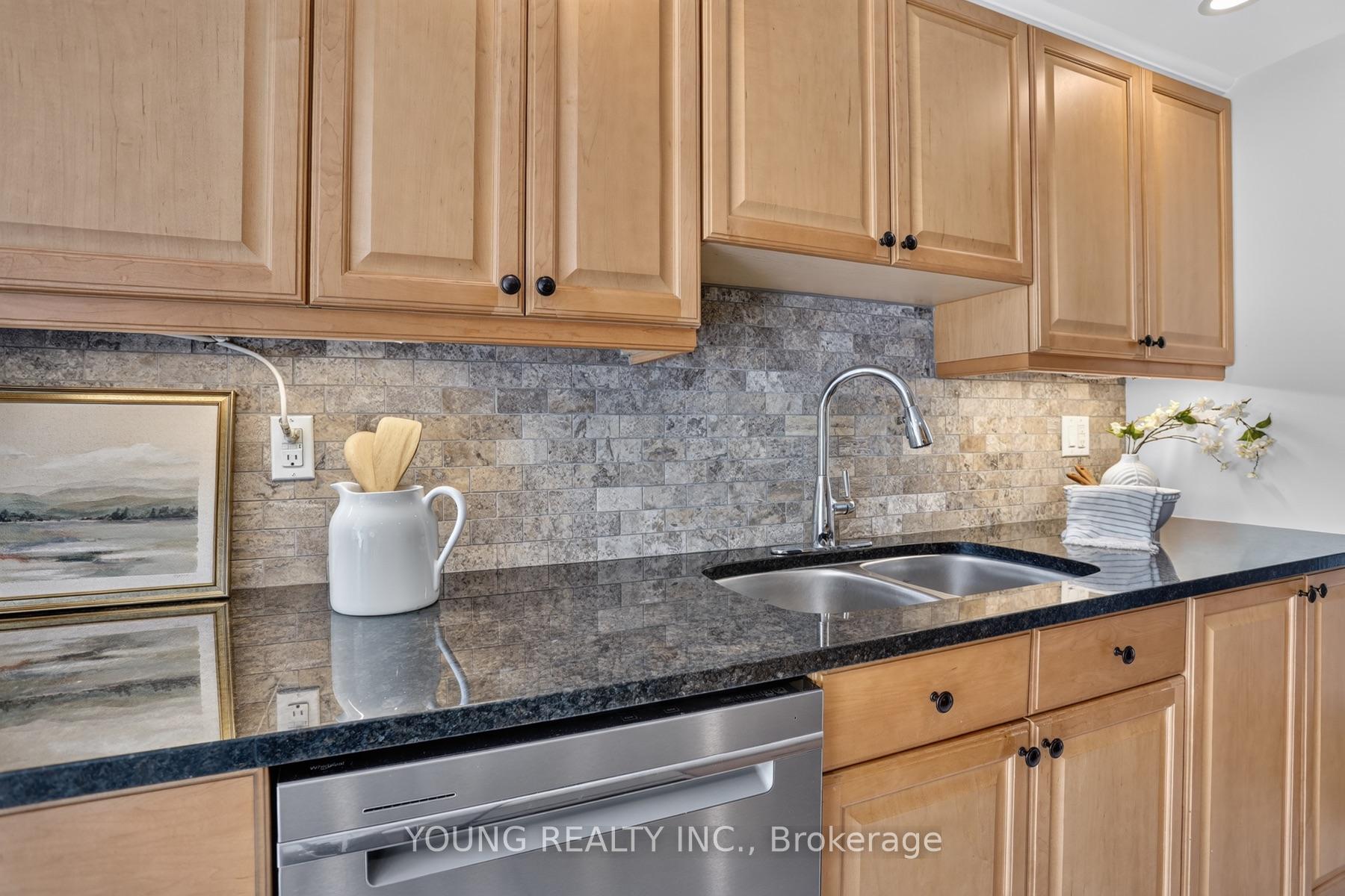 Photo 5 of Unit 203, 712 Rossland Road E, Whitby, Pringle Creek — HOMEH
