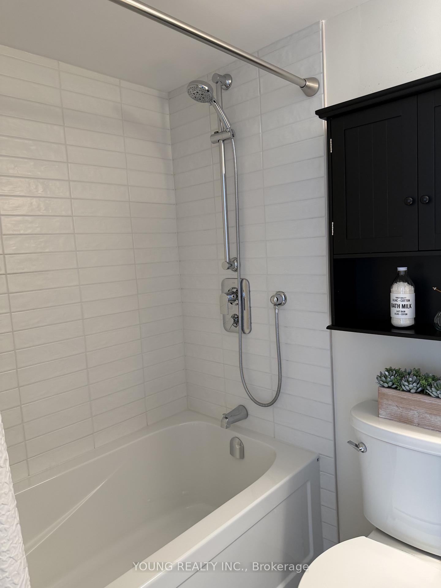 Photo 18 of Unit 203, 712 Rossland Road E, Whitby, Pringle Creek — HOMEH