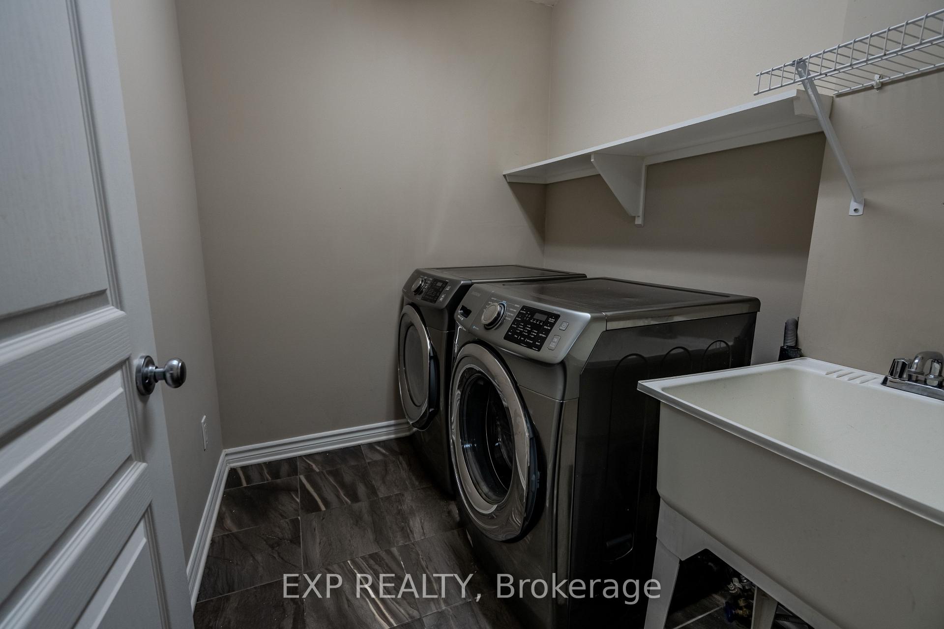 Photo 19 of 845 Contour Street, Ottawa, Mer Bleue/Bradley Estates/Anderson Park — HOMEH