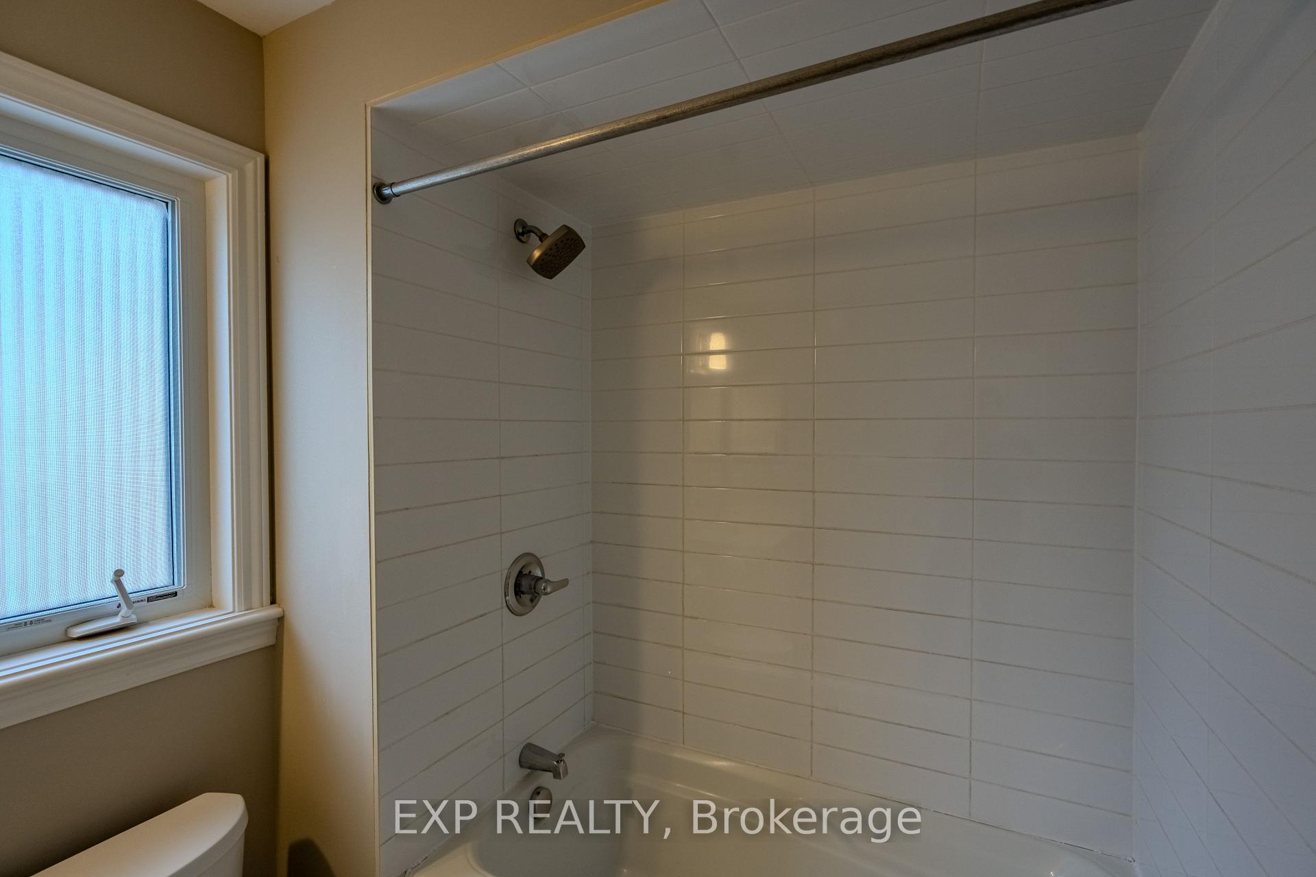 Photo 32 of 845 Contour Street, Ottawa, Mer Bleue/Bradley Estates/Anderson Park — HOMEH