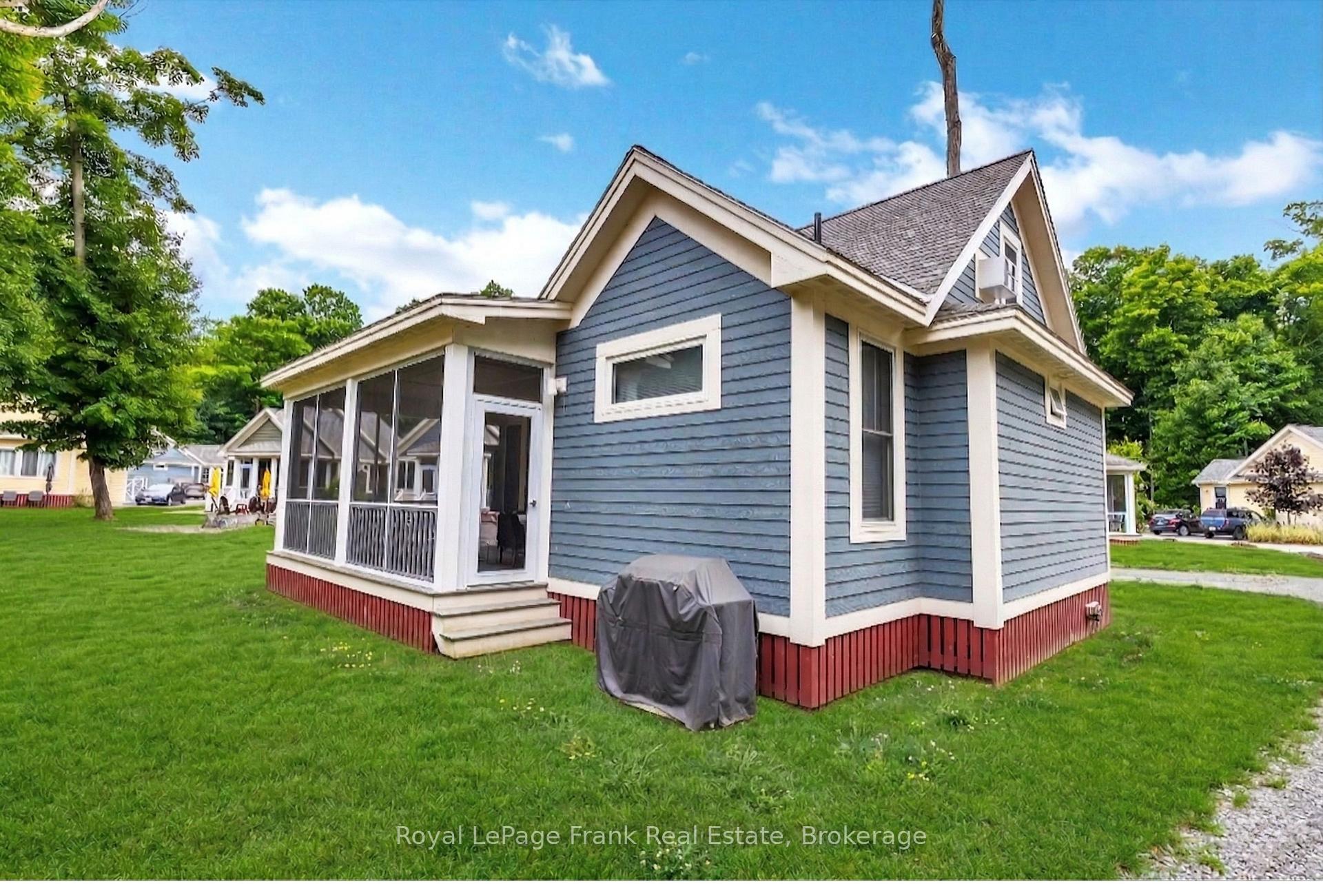 Photo 3 of Unit 219, 11 Hollow Lane, Prince Edward County, Athol Ward — HOMEH