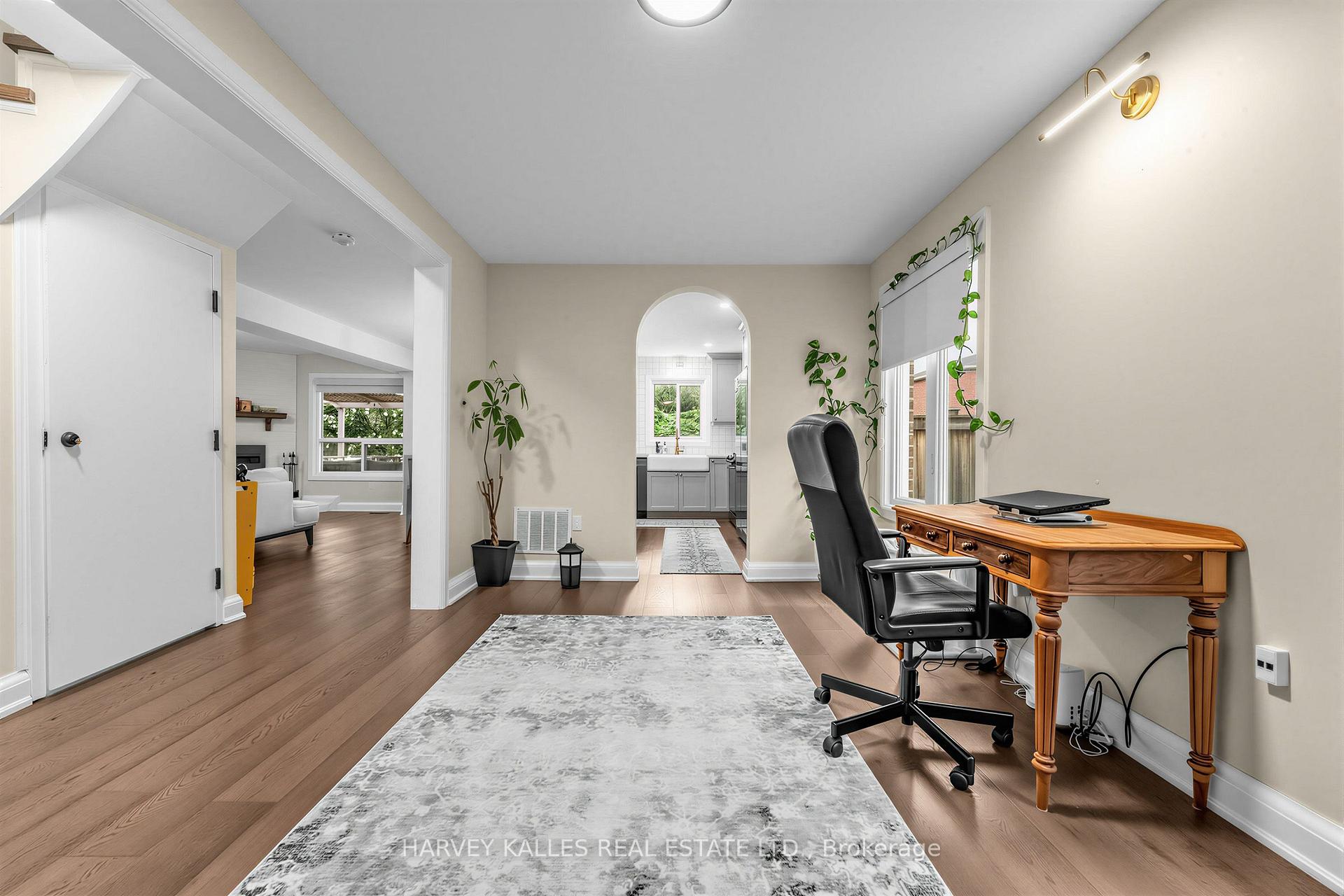 Photo 8 of 3501 Copernicus Drive, Mississauga, Fairview — HOMEH