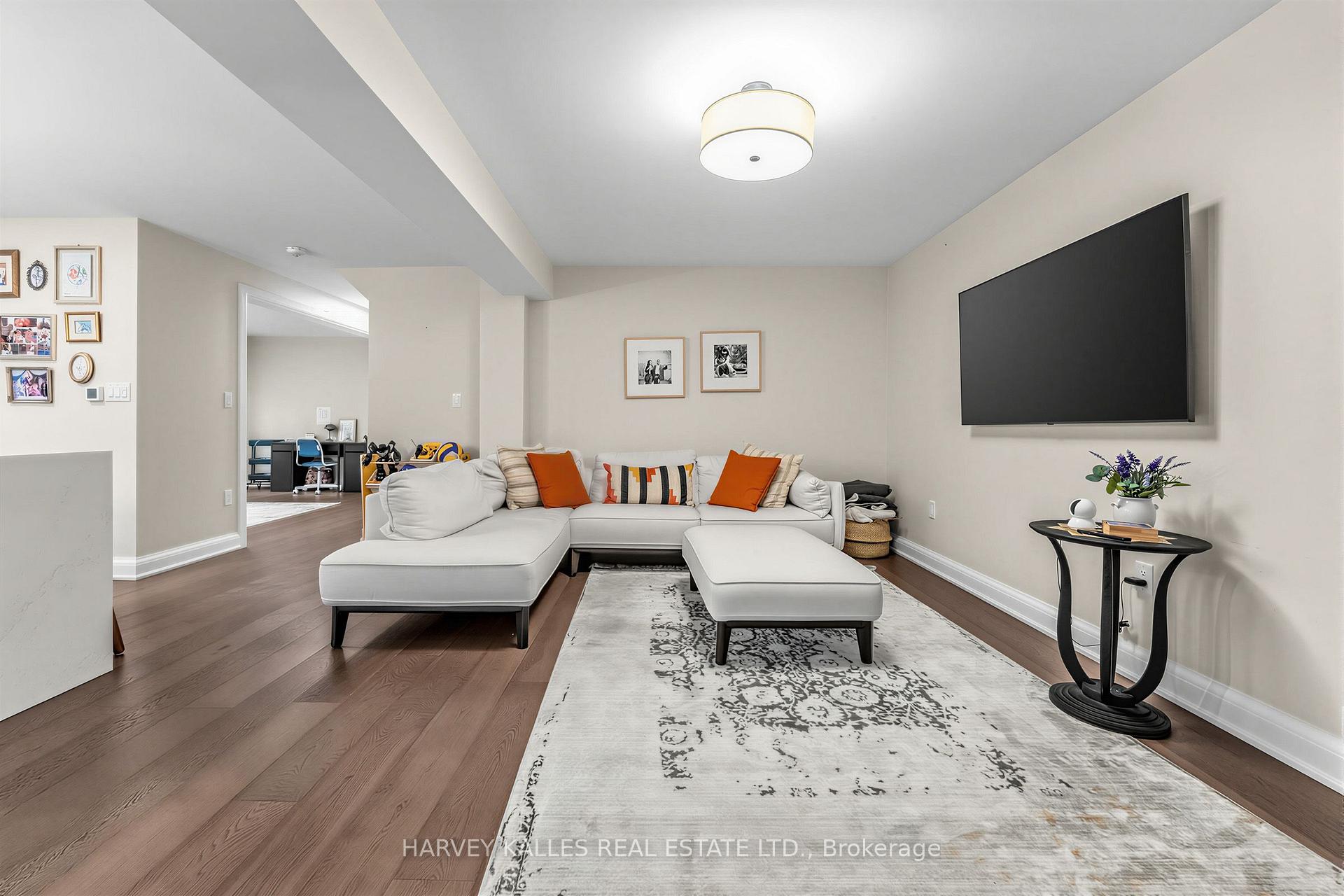 Photo 14 of 3501 Copernicus Drive, Mississauga, Fairview — HOMEH
