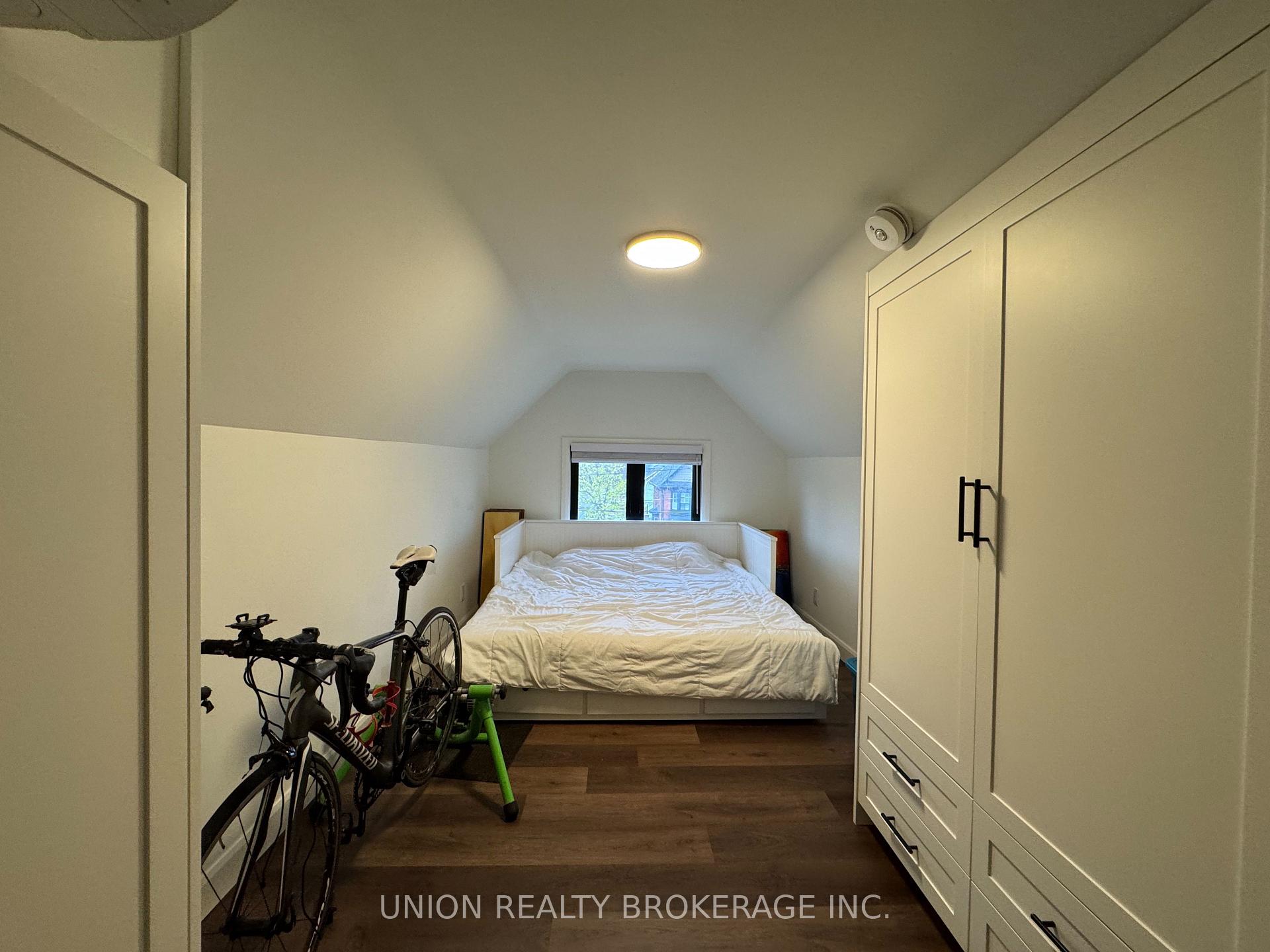 Photo 13 of Unit Upper, 2137 Gerrard Street E, Toronto, East End-Danforth — HOMEH