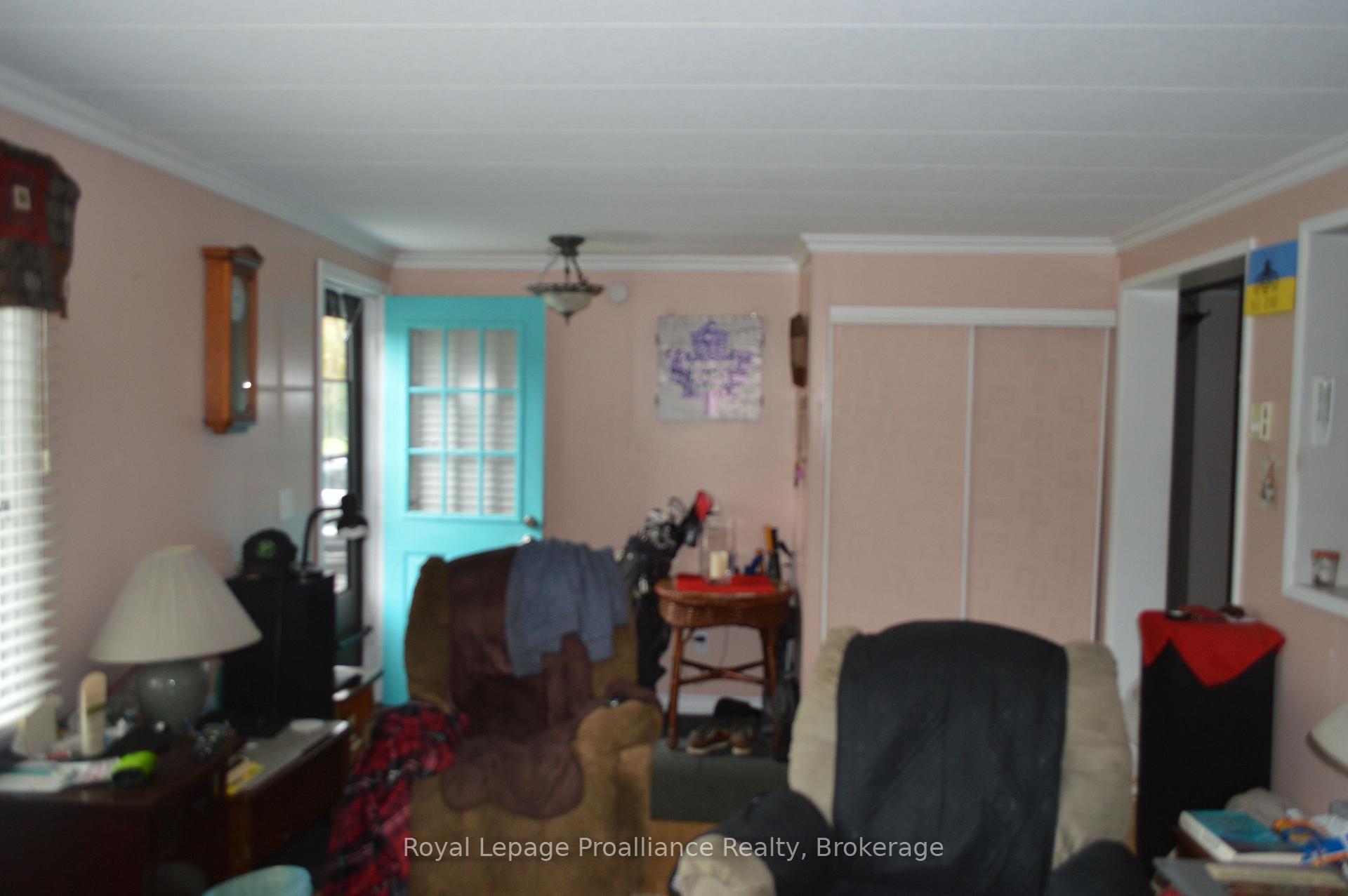 Photo 4 of 17 Warbler Lane, Quinte West, Sidney Ward — HOMEH