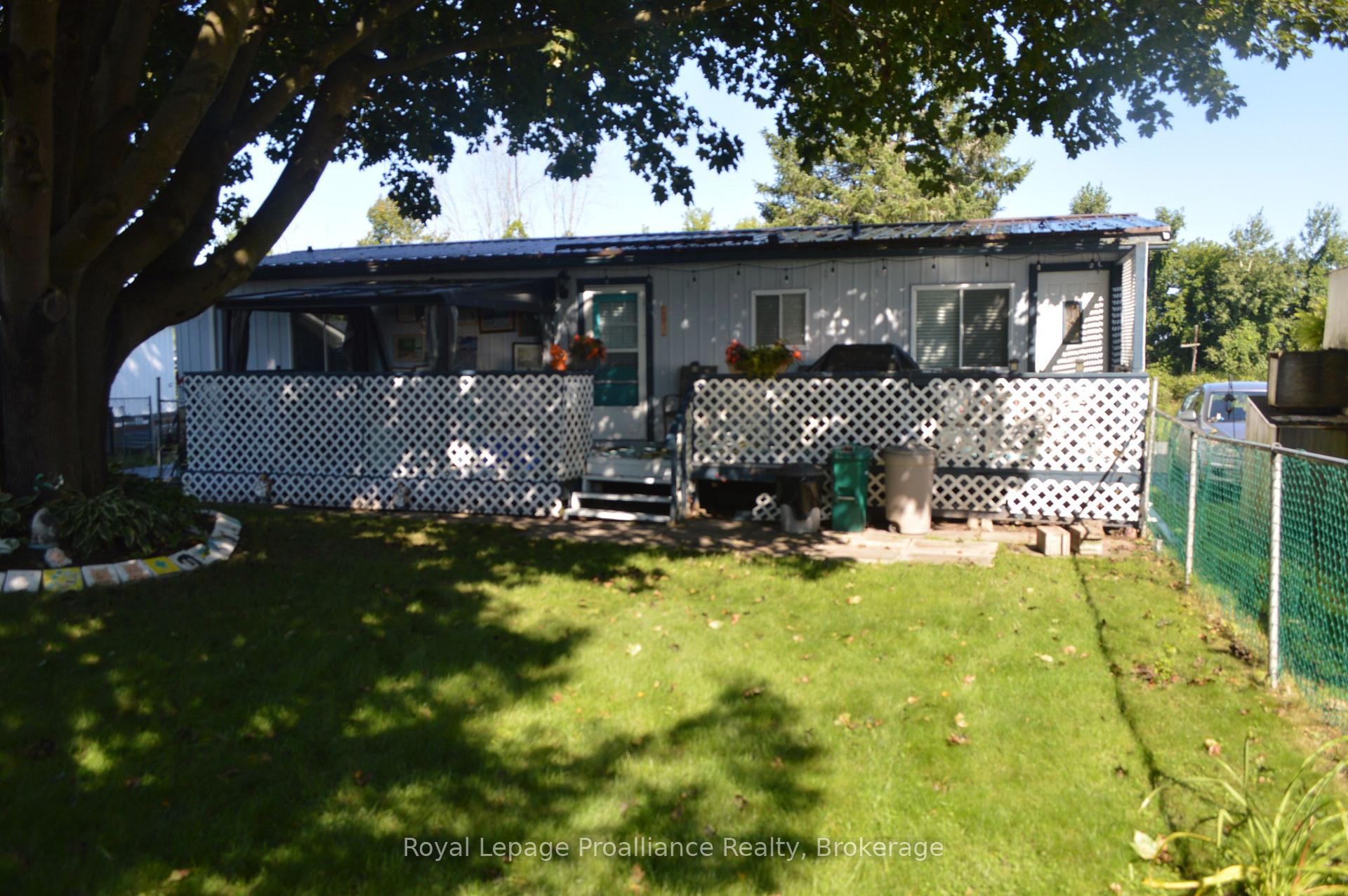 Photo 12 of 17 Warbler Lane, Quinte West, Sidney Ward — HOMEH