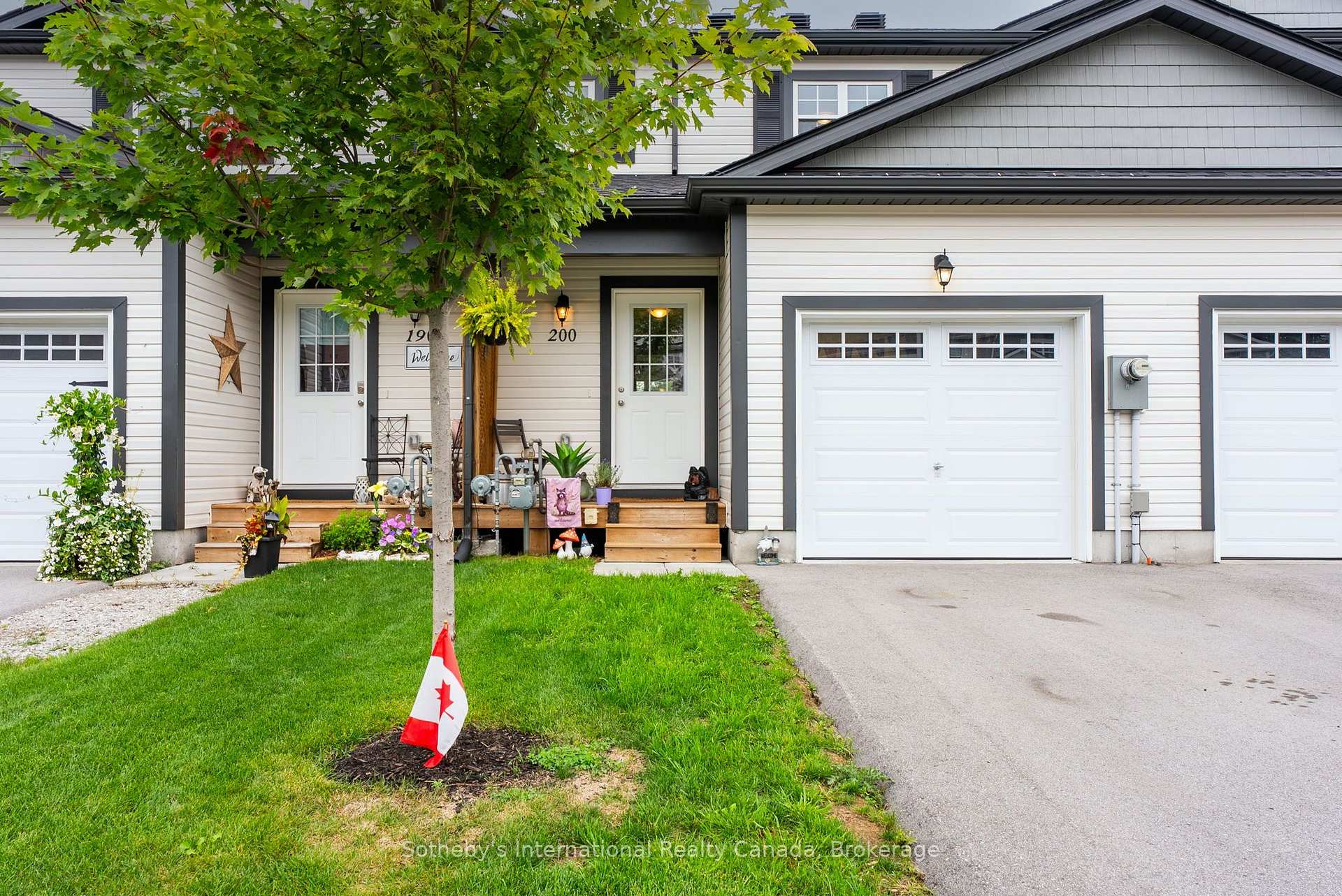 Photo 2 of 200 Daffodil Court, Gravenhurst, Muskoka (S) — HOMEH