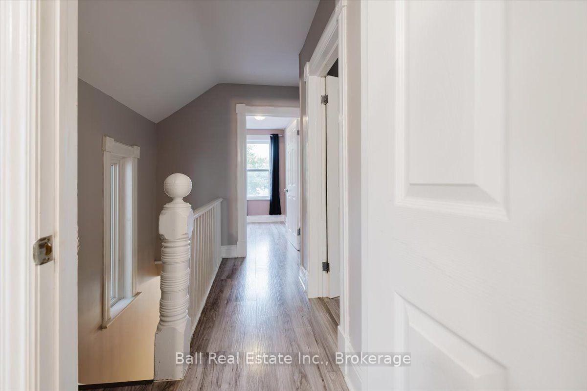 Photo 32 of 47 Park Street S, Peterborough, Town Ward 3 — HOMEH