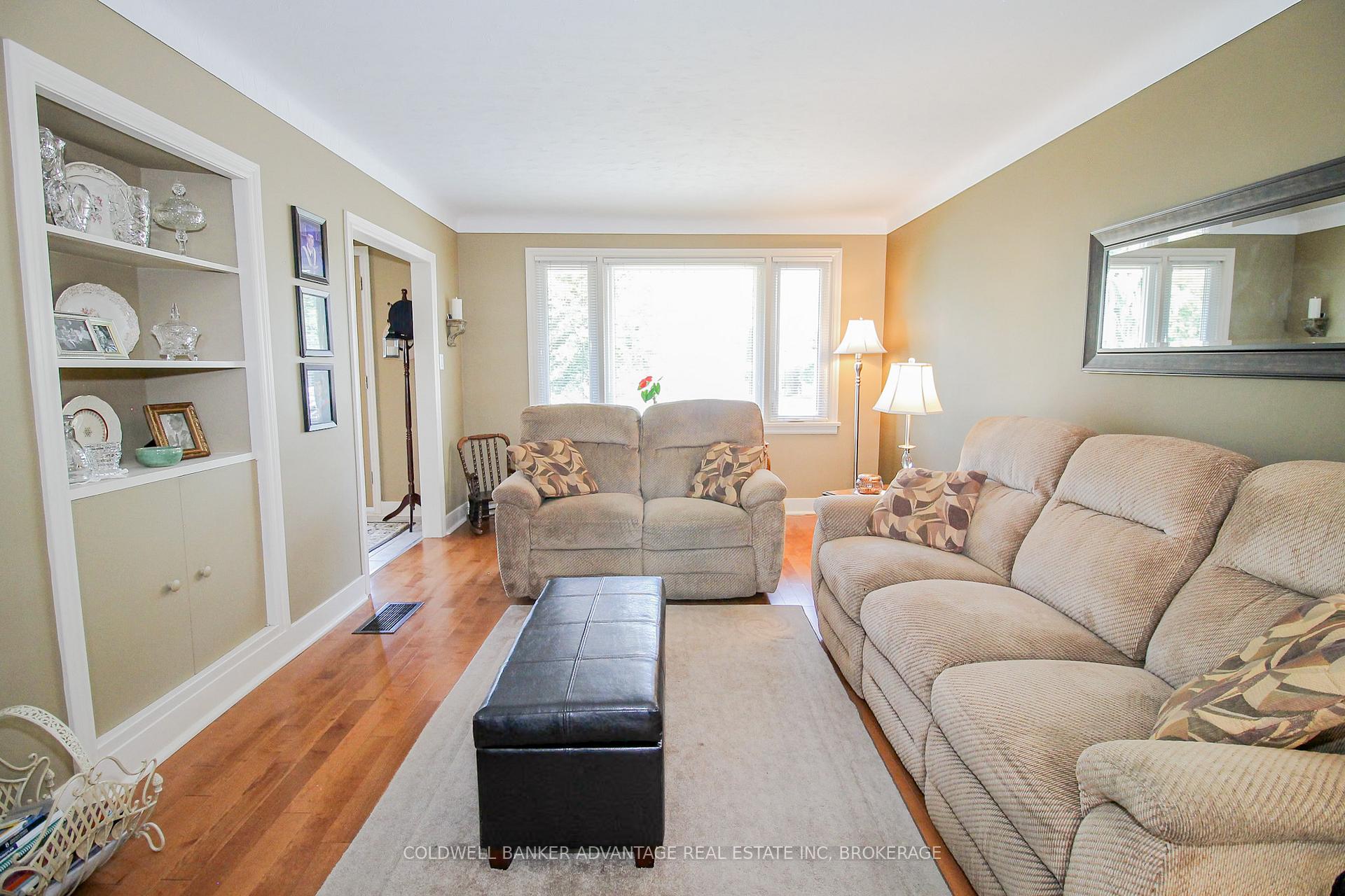 Photo 13 of 43 Gram Avenue, Welland, N. Welland — HOMEH