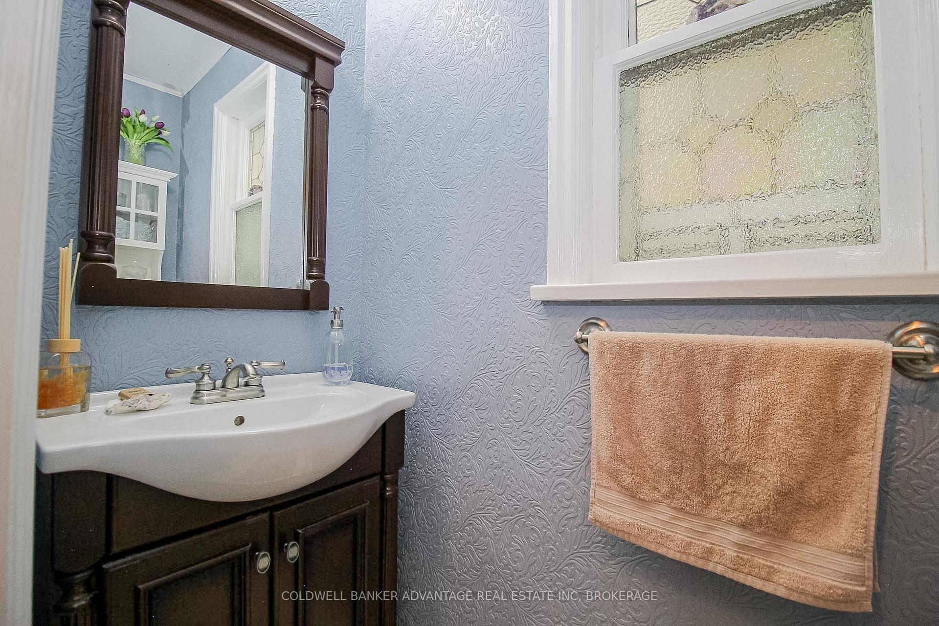 Photo 16 of 43 Gram Avenue, Welland, N. Welland — HOMEH