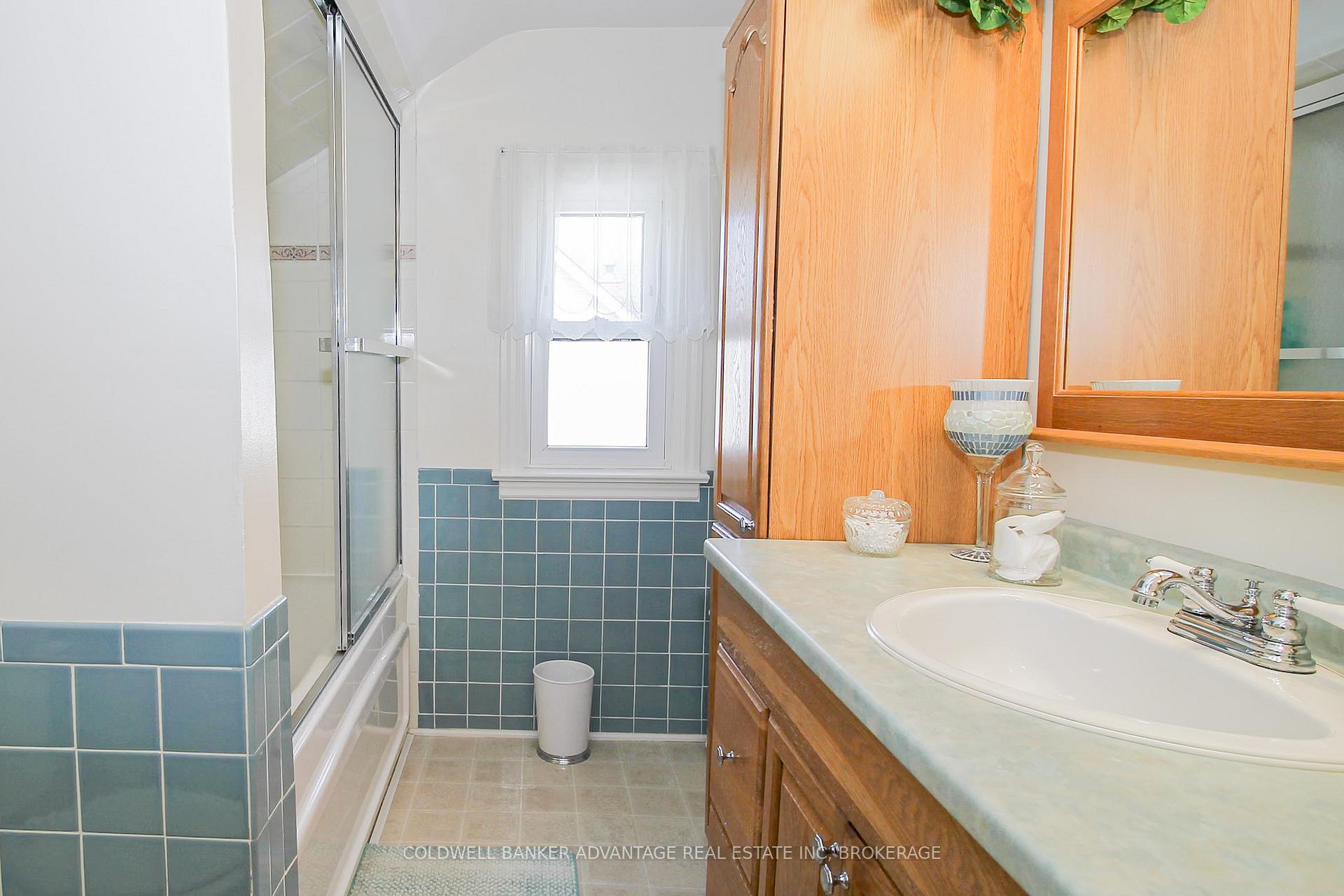 Photo 21 of 43 Gram Avenue, Welland, N. Welland — HOMEH