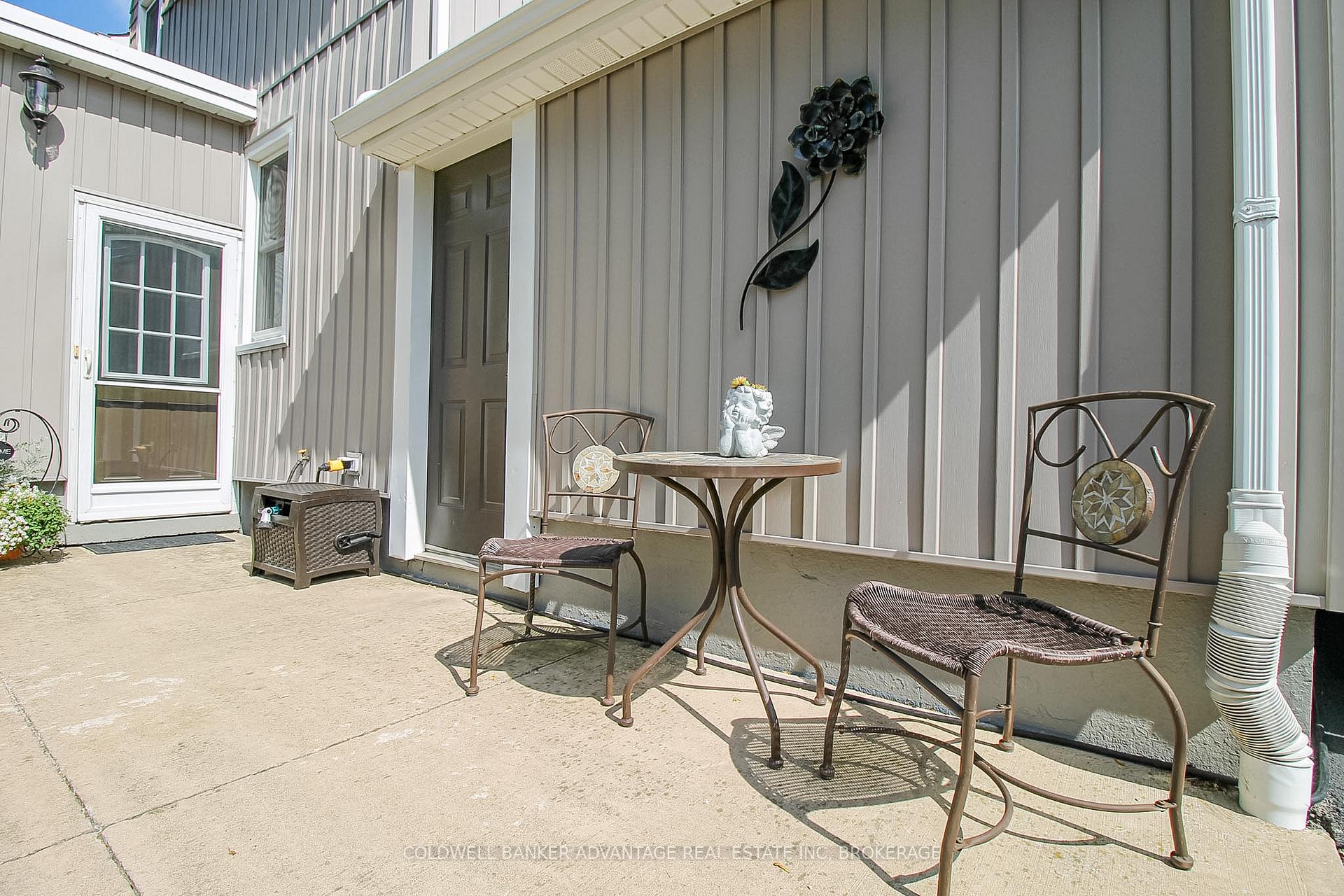 Photo 33 of 43 Gram Avenue, Welland, N. Welland — HOMEH