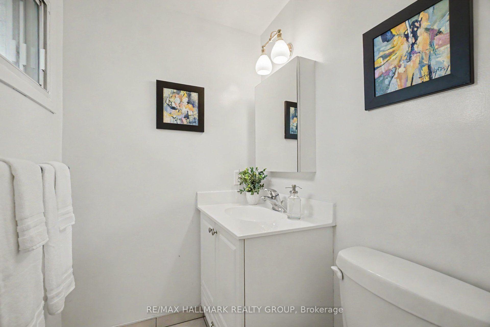 Photo 16 of 21 Cremona Crescent, Ottawa, Manordale — HOMEH