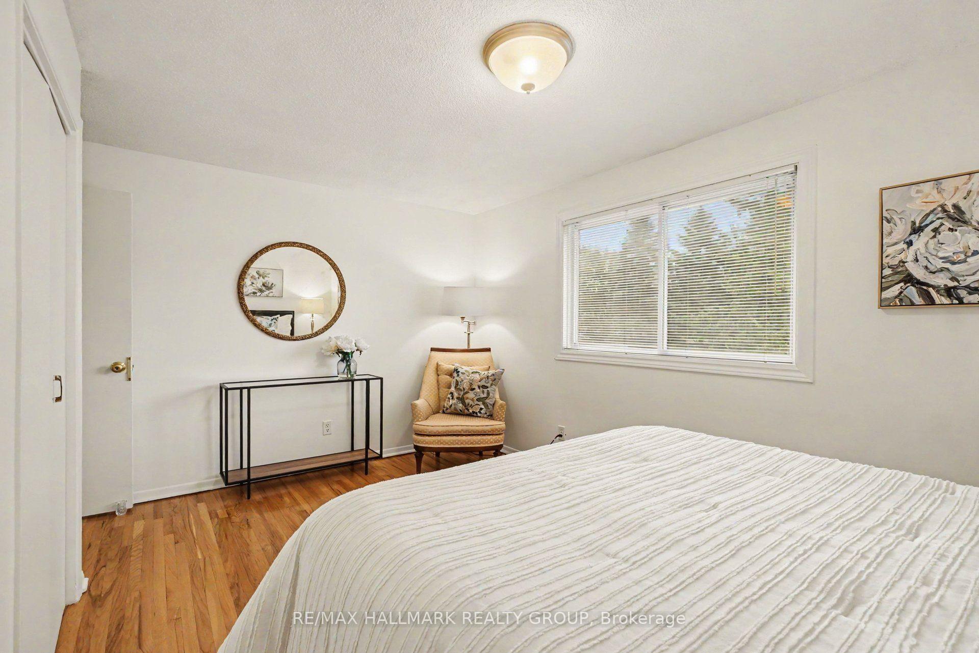 Photo 18 of 21 Cremona Crescent, Ottawa, Manordale — HOMEH