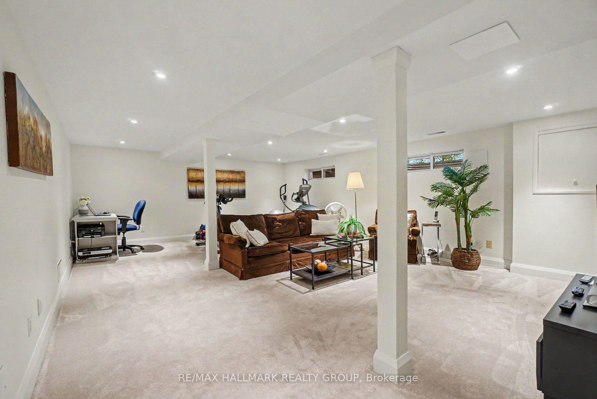 Photo 24 of 21 Cremona Crescent, Ottawa, Manordale — HOMEH